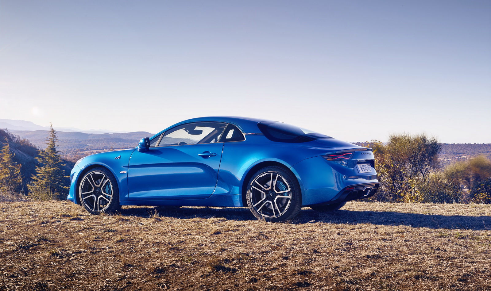2017 - Essais Presse ALPINE A110 dans la région d'Aix-en-Provence Alpine A110 Premiere Edition Production Ends With 1,955 Units Made