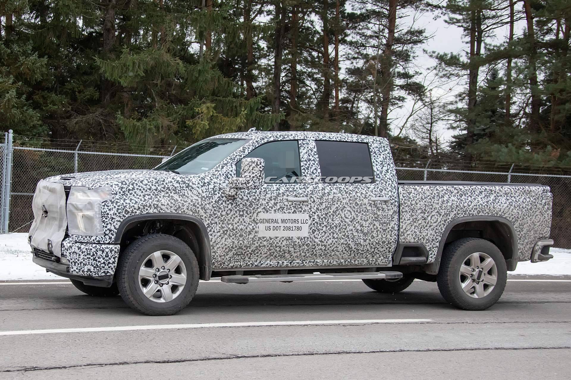 2020 Chevrolet Silverado HD spy shots 4 2020 Chevrolet Silverado HD Drops Heavy Camo To Show 1500-Inspired Design