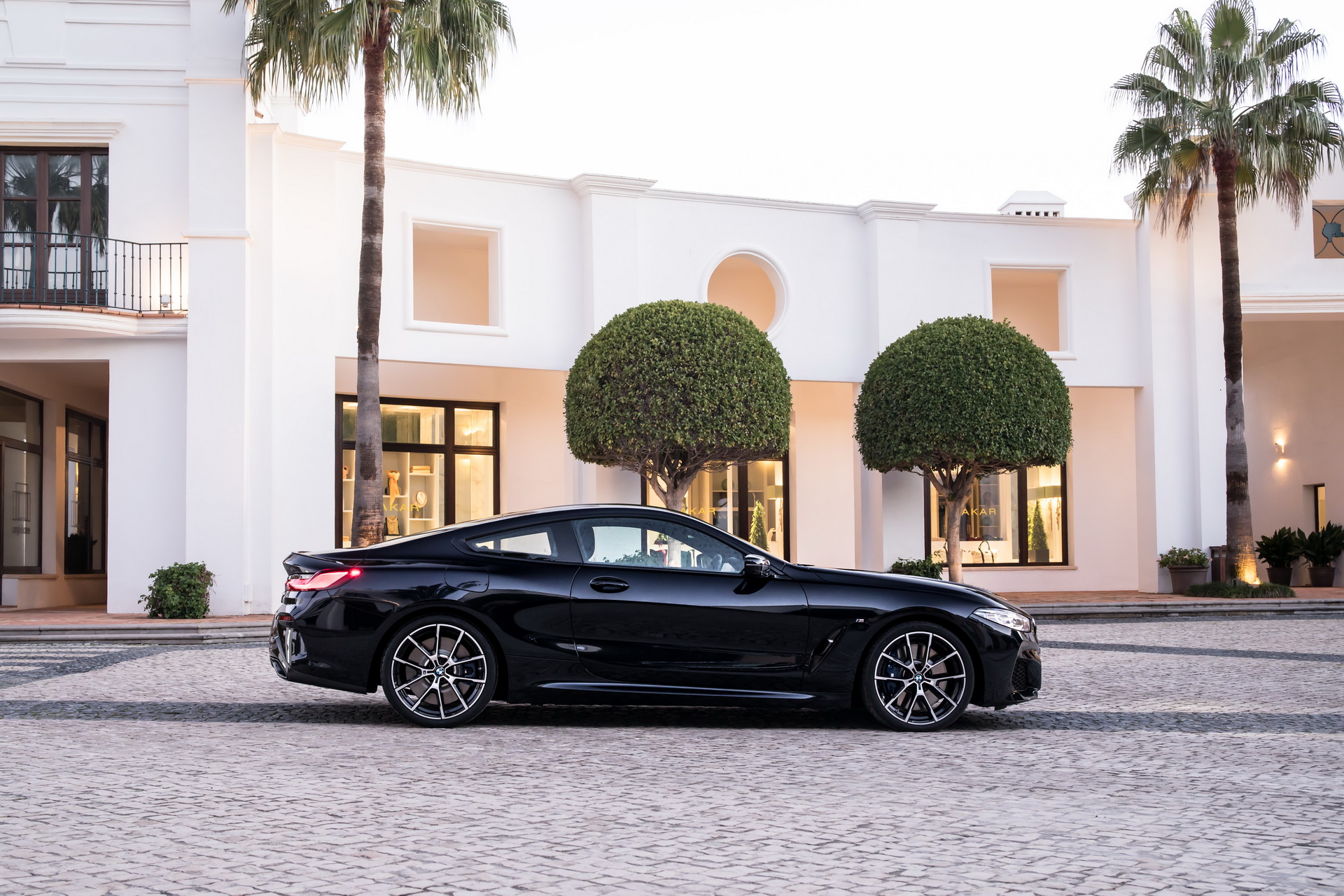 2019-BMW-8-Series-UK-44 2019 BMW 8-Series Coupe Lands In The UK Priced From £76,270