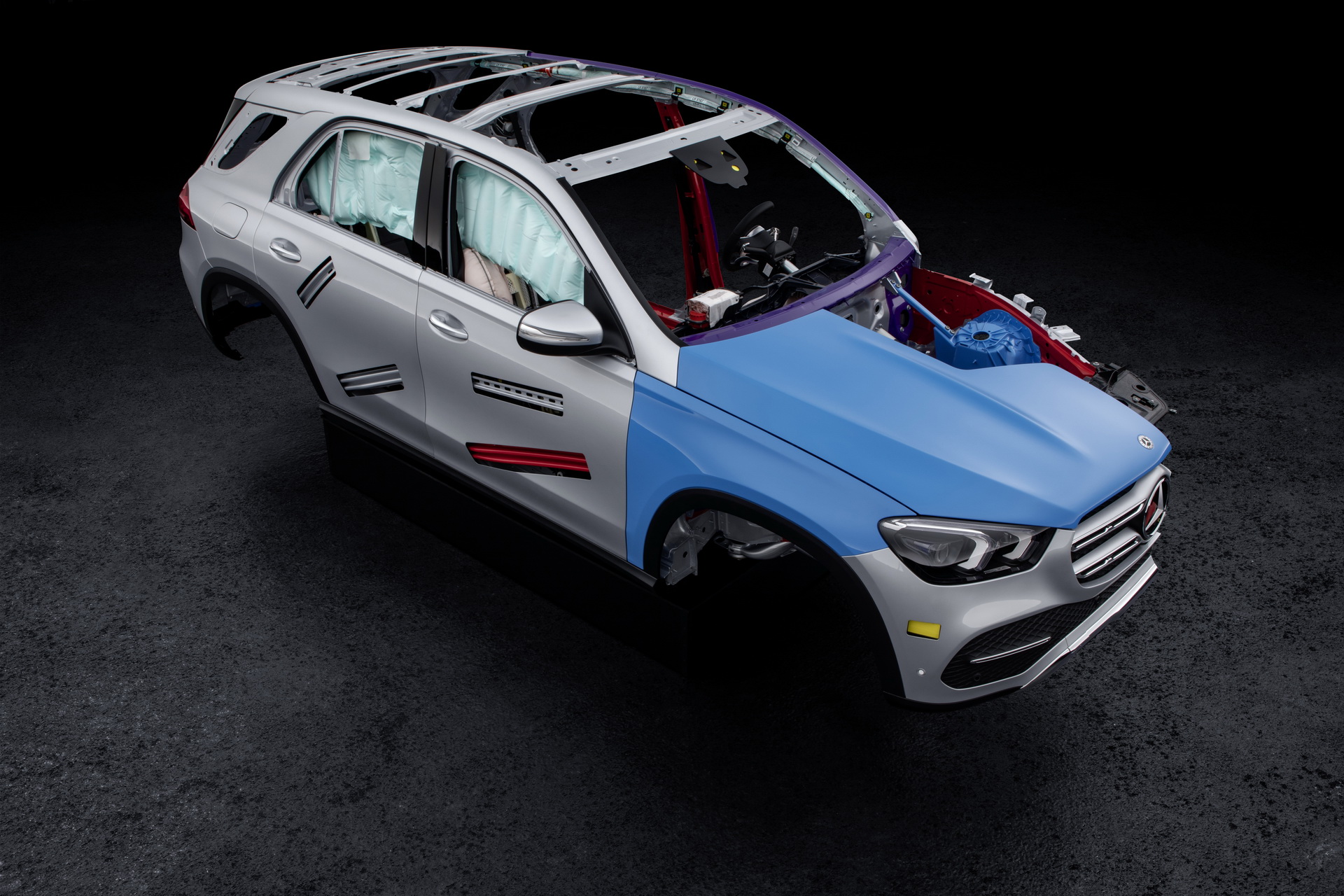 2019-Mercedes-GLE-121 2019 Mercedes GLE Detailed: More Tech, More Space, More Everything