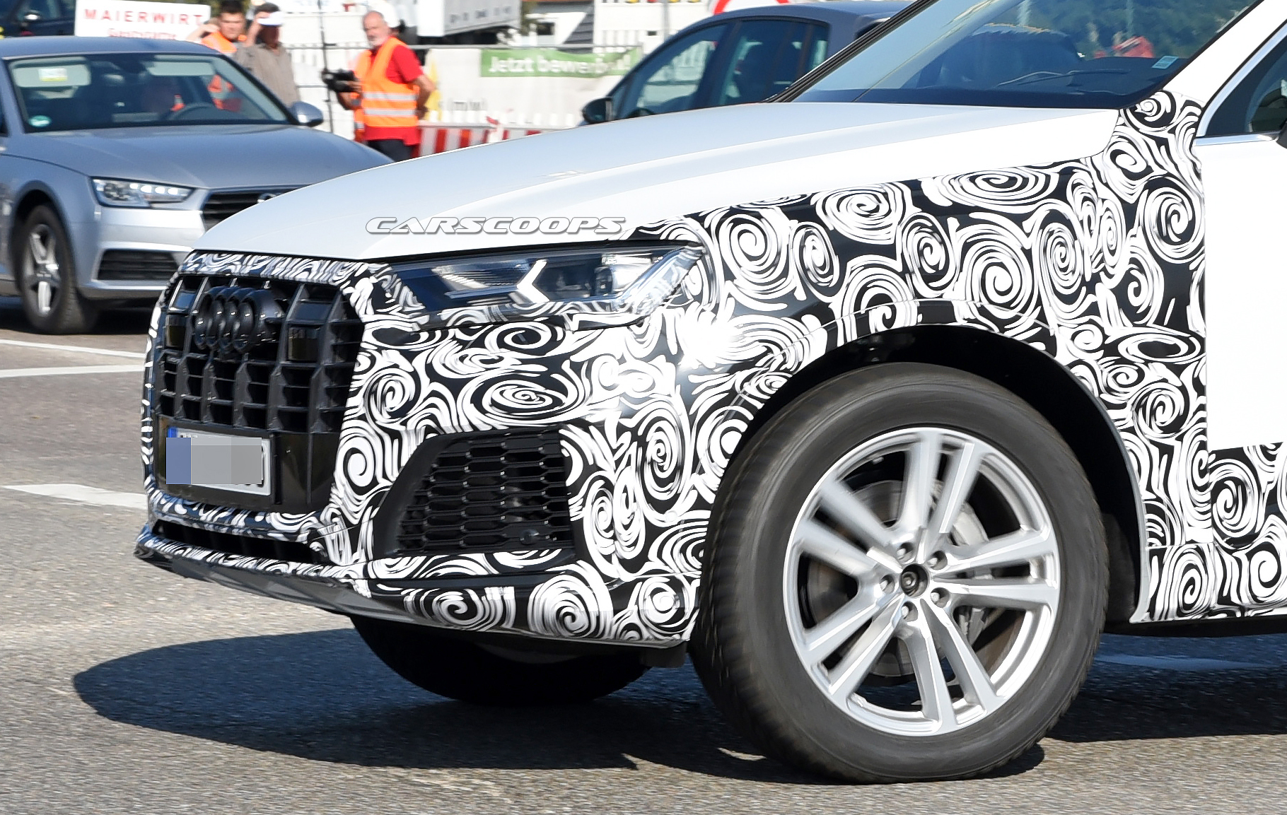 2019 audi q7 facelift new spy shots 5 2020 Audi Q7 Prototype Spotted Wearing New Production Taillights