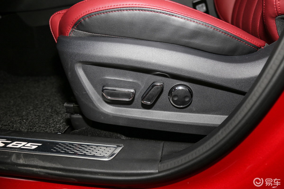 changan cs85 coupe crossover unveiled 52 Changan CS85 Coupe Crossover Looks Like The Lovechild Of A BMW X4 And A VW Touareg