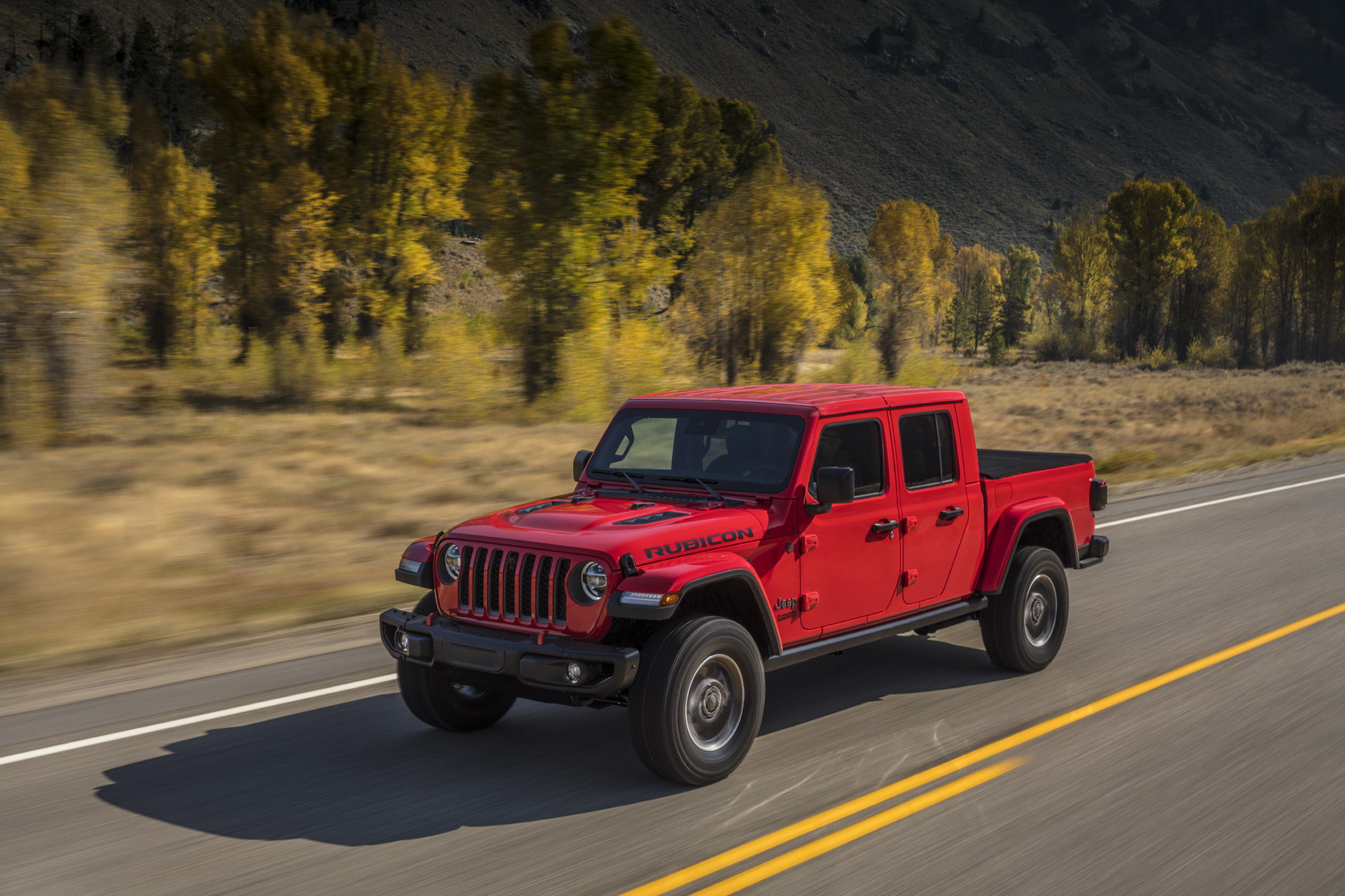 2020 Jeep Gladiator Truck 116 2020 Jeep Gladiator Just Can’t Wait To Tackle Some Off-Road Trails