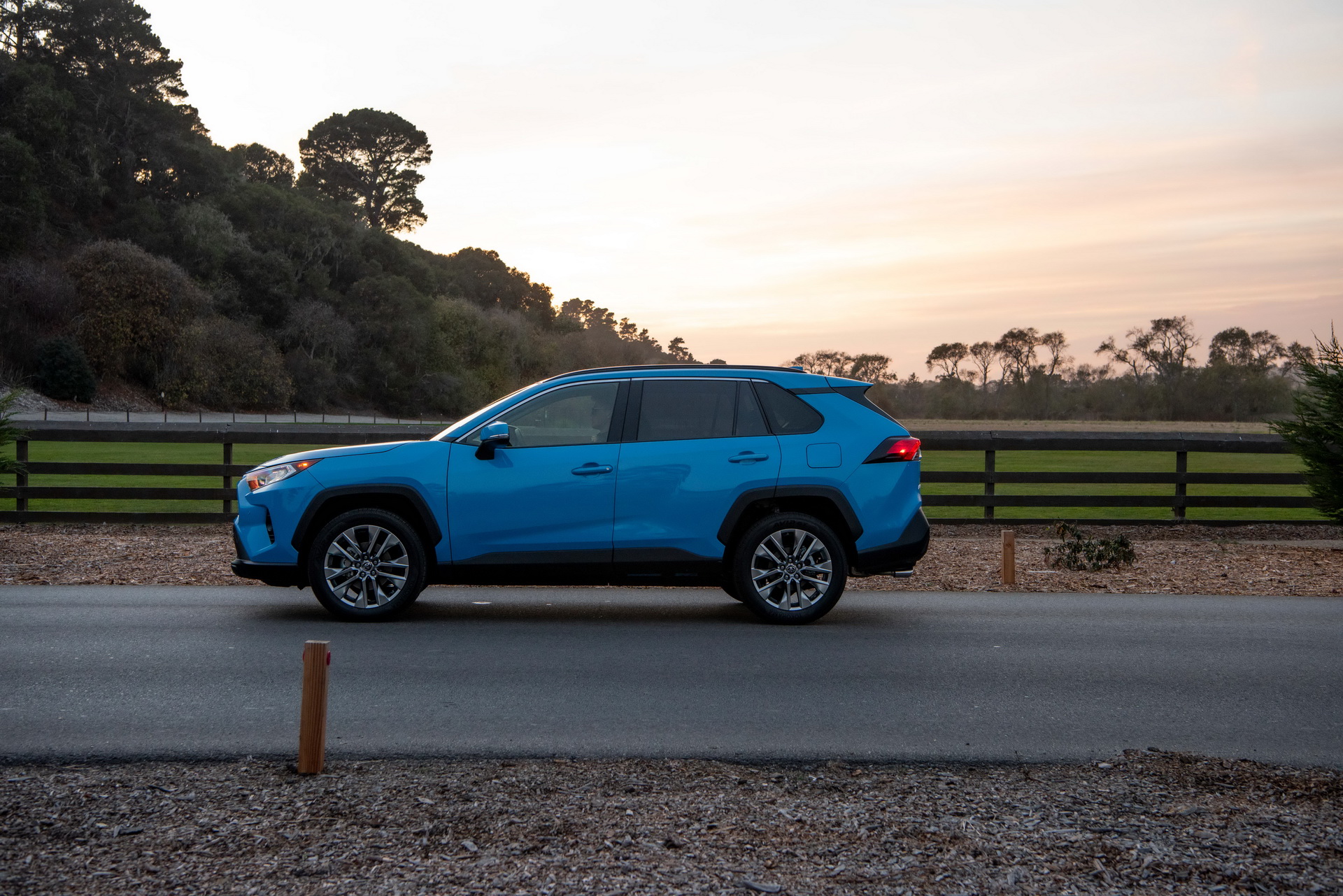 2019-Toyota-RAV4-11 2019 Toyota RAV4 Starts From $26,545: All The Details On Prices, Grades And Equipment