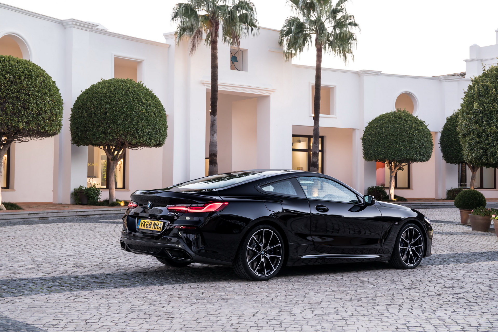 2019-BMW-8-Series-UK-51 2019 BMW 8-Series Coupe Lands In The UK Priced From £76,270