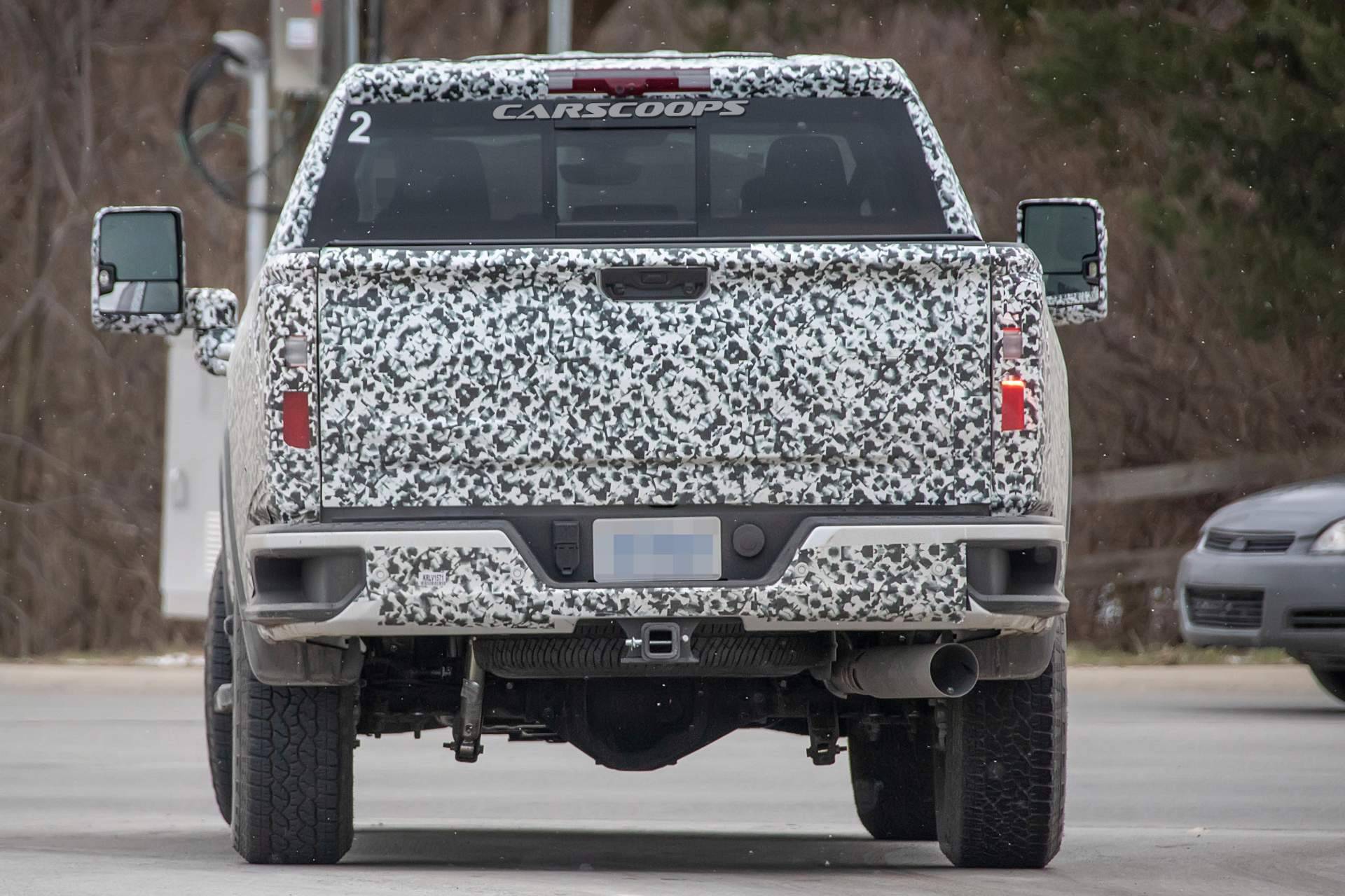 2020 Chevrolet Silverado HD spy shots 6 2020 Chevrolet Silverado HD Drops Heavy Camo To Show 1500-Inspired Design