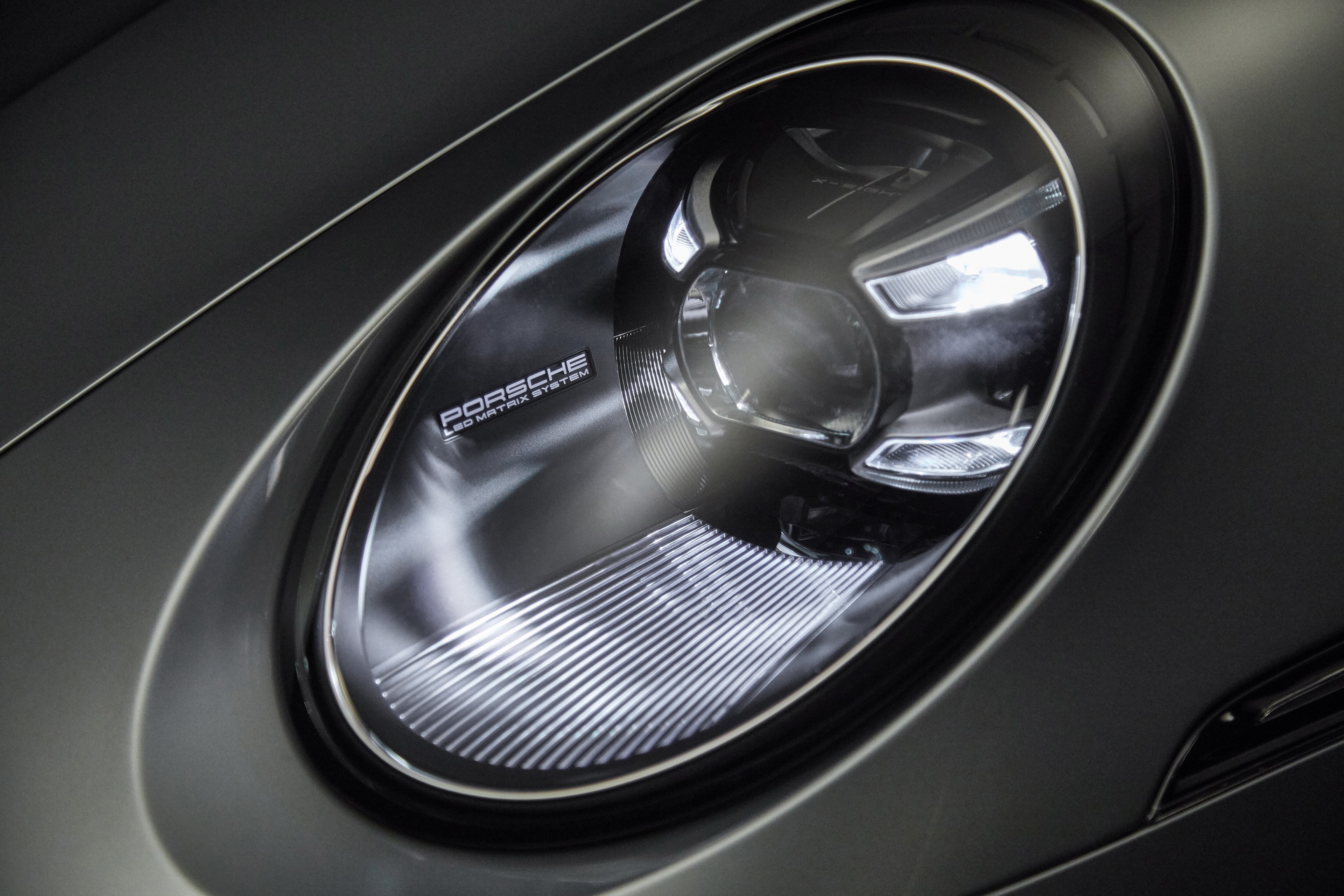 2020-Porsche-911-21 2020 Porsche 911: Take A Detailed Video Tour Around The All-New 992