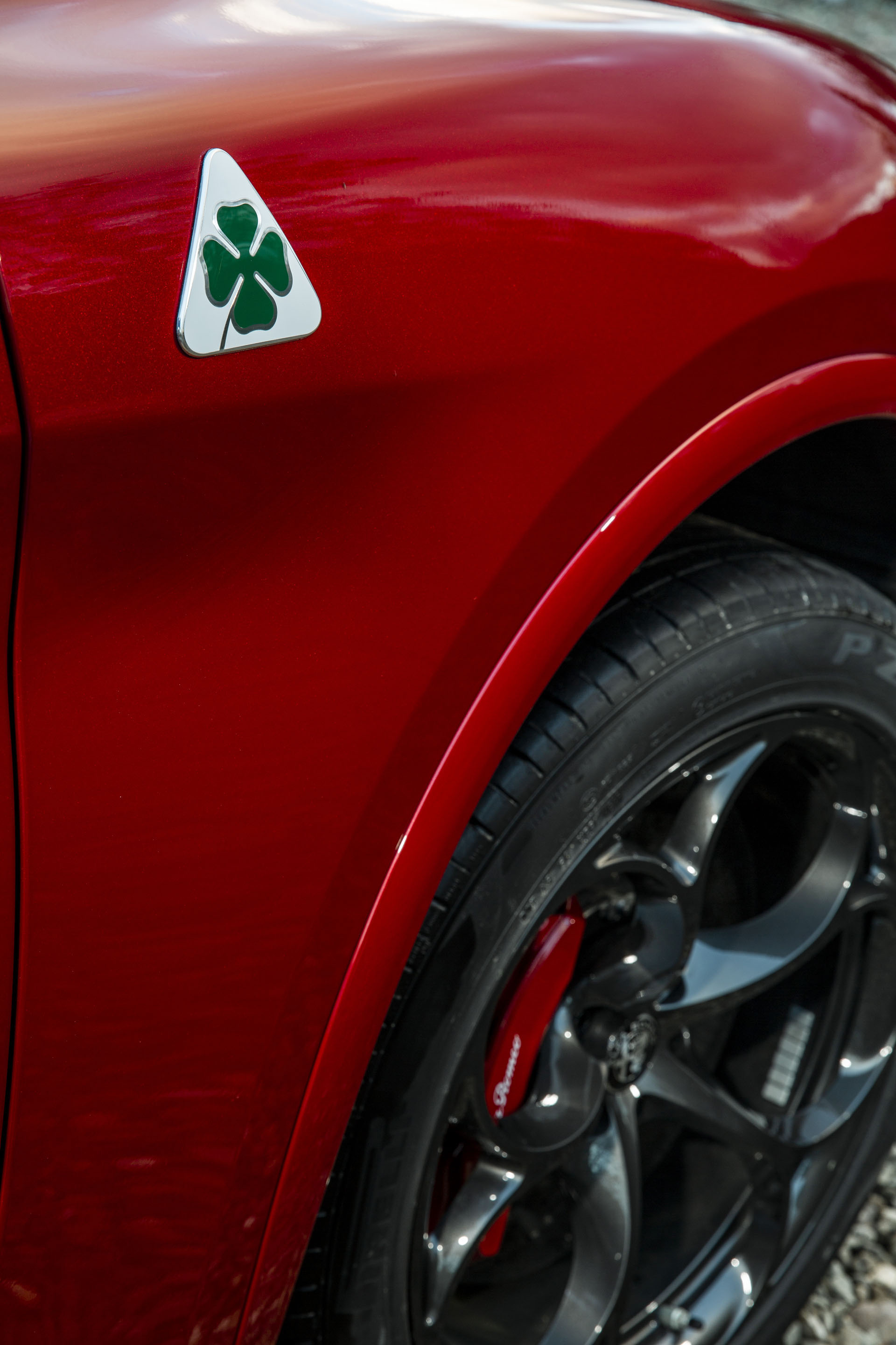 2019-alfa-romeo-stelvio-quadrifoglio-121 Start Your Morning Off Right With 125 Photos Of The Alfa Romeo Stelvio Quadrifoglio