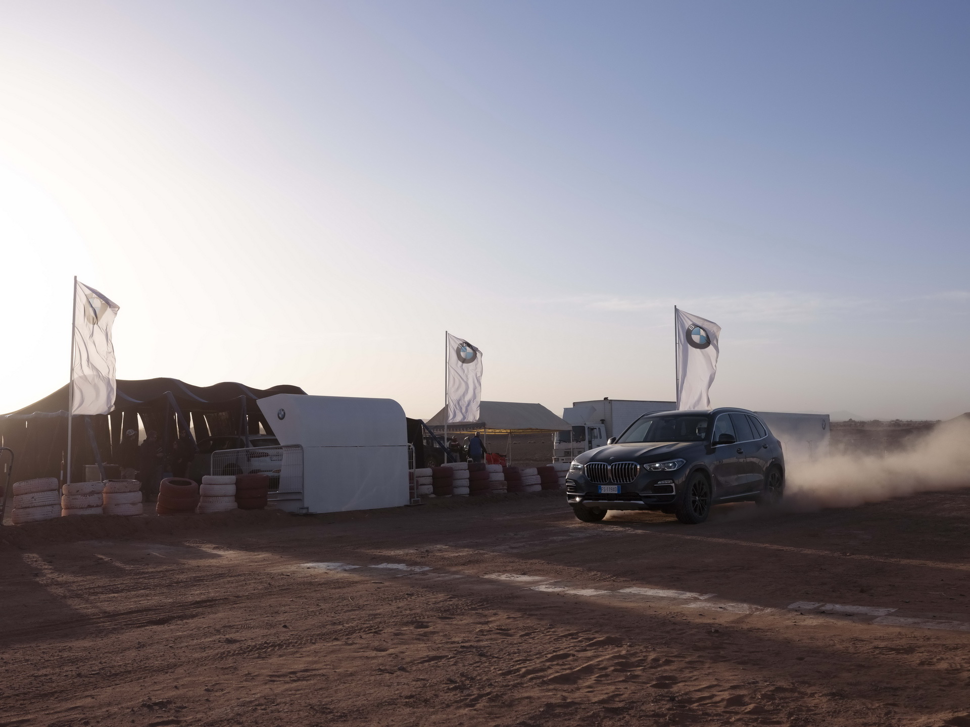 bmw x5 monza circuit sahara 45 BMW Recreates Monza Track In The Sahara, Unleashes New X5