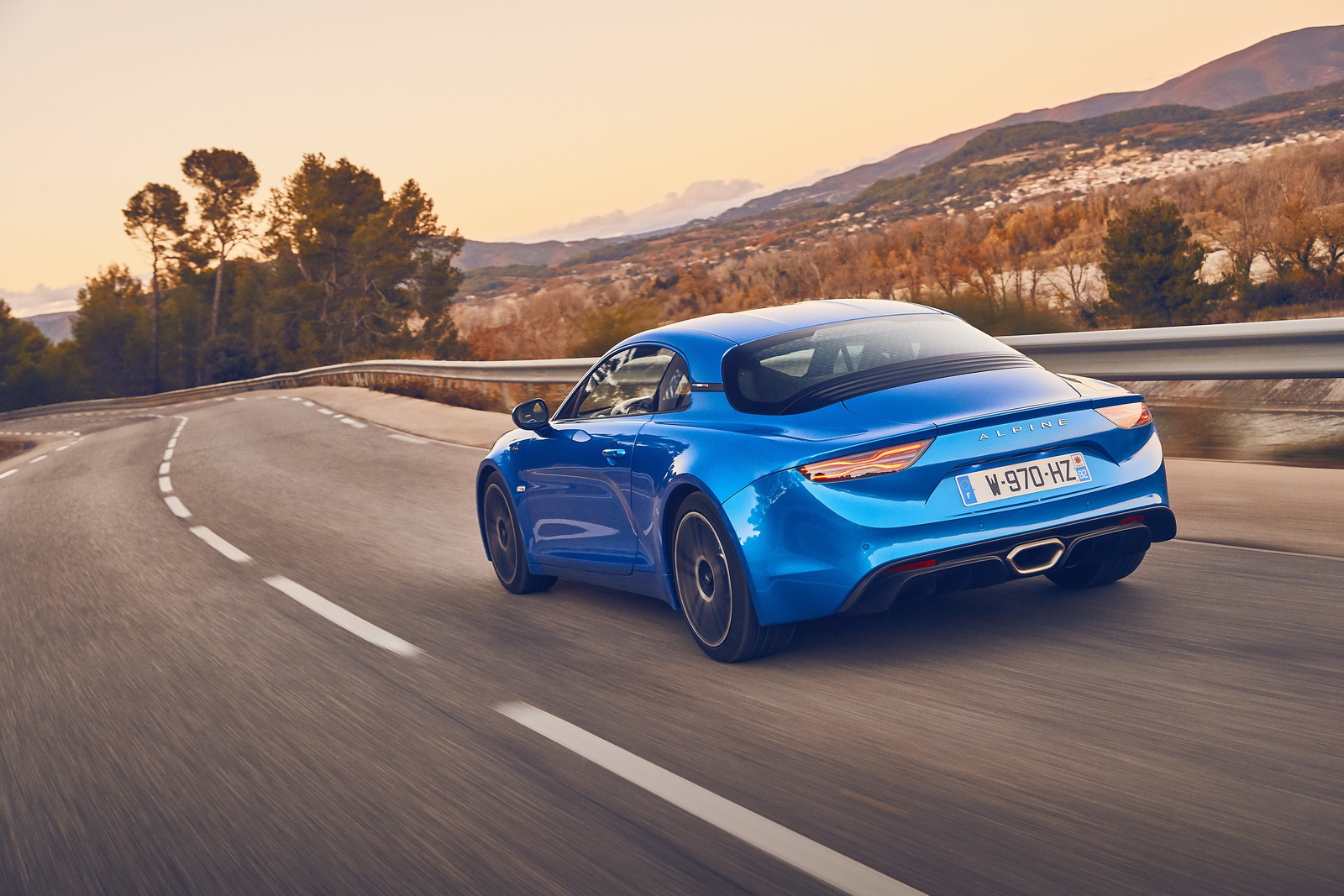 2017 - Essais Presse ALPINE A110 dans la région d'Aix-en-Provence Alpine A110 Premiere Edition Production Ends With 1,955 Units Made