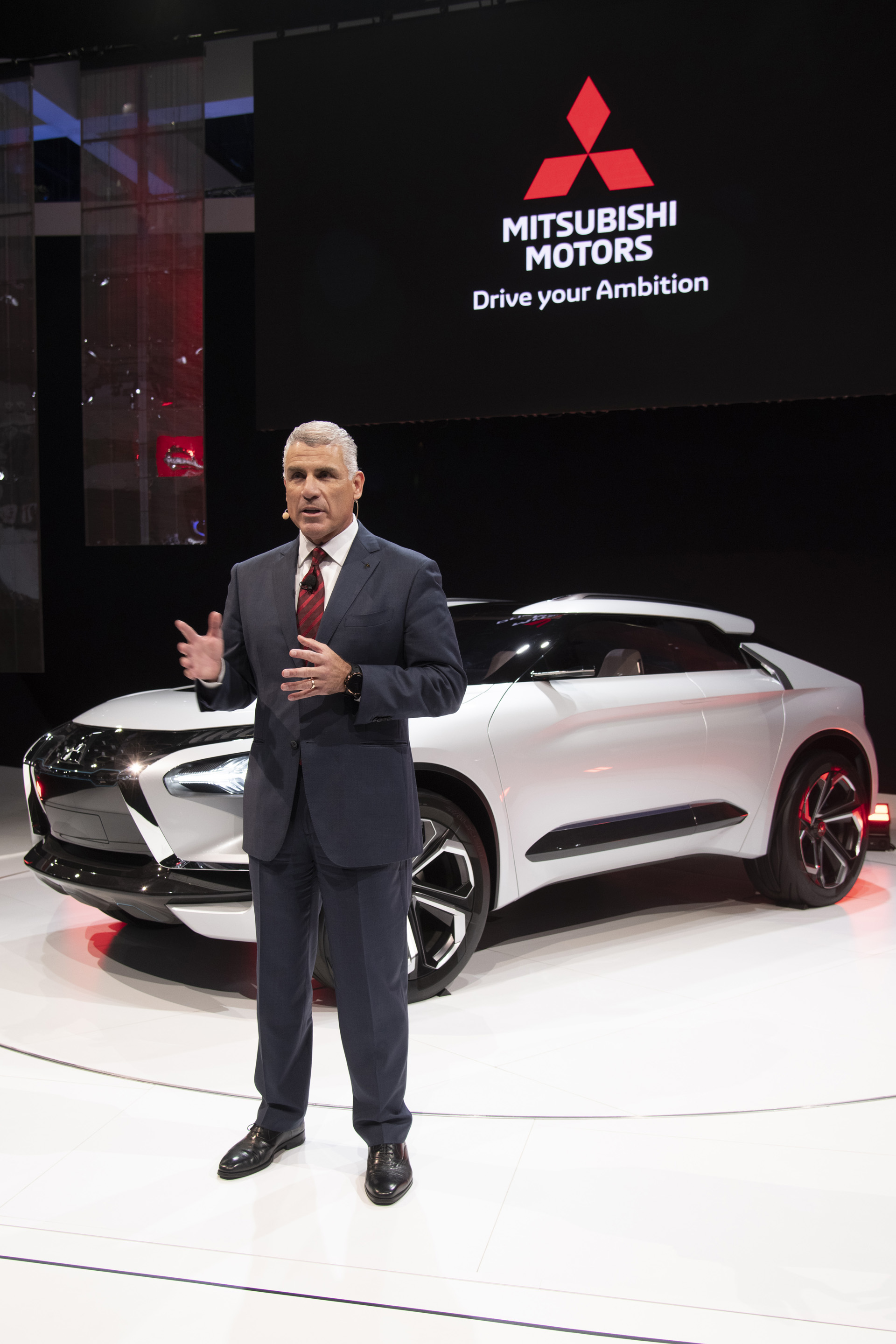 Mitsubishi Motors signals its bold future with E-Evolution Mitsubishi E-Evolution Concept Rallies To The Cause On America’s Left Coast