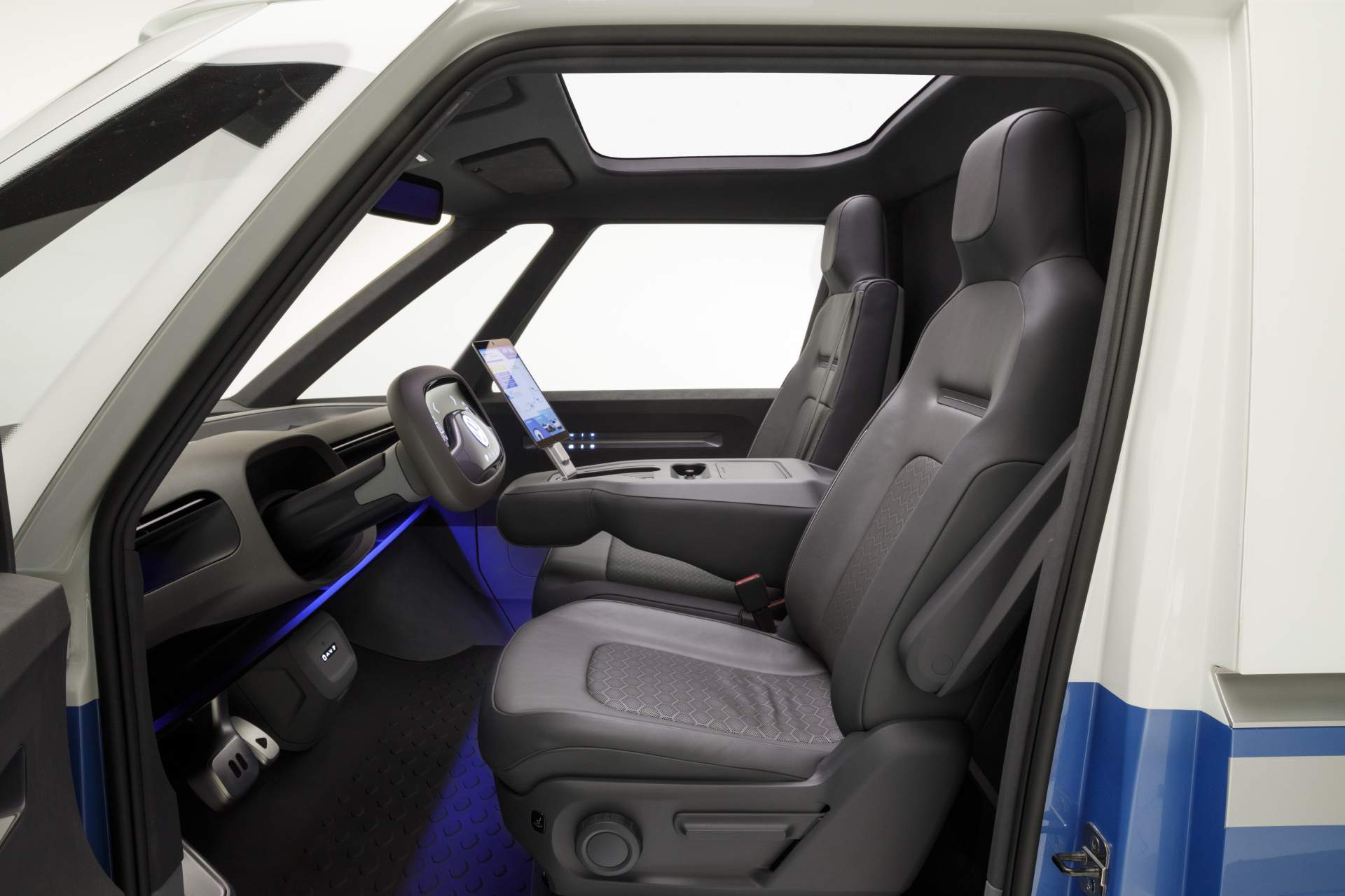 VW I Racing Themed VW I.D. Buzz Cargo Gives Us An Early Look Into 2022