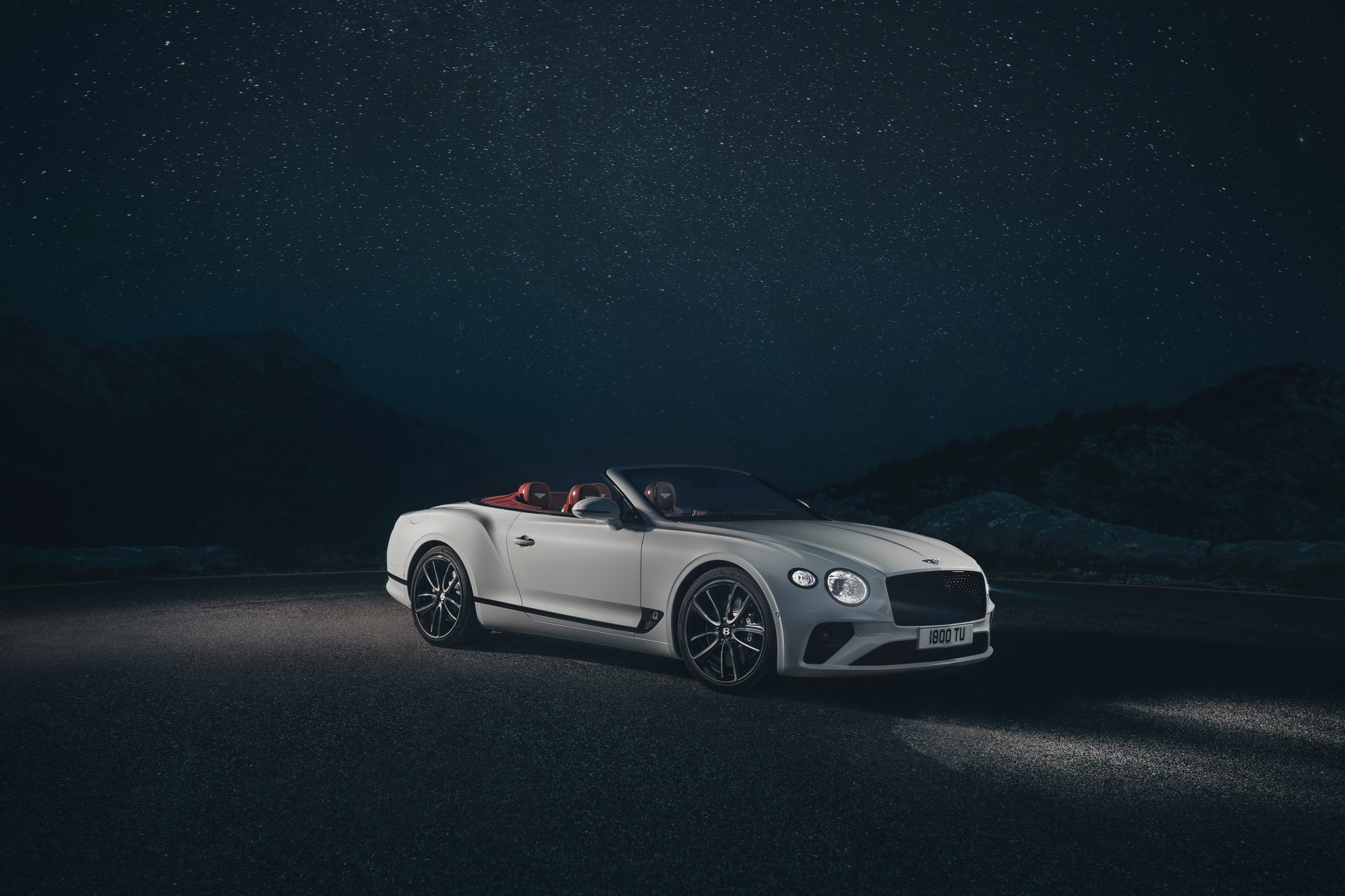 Bentley_Continental_GT_Convertible_22 New Bentley Continental GT Convertible Is A No-Compromise Continent Crusher