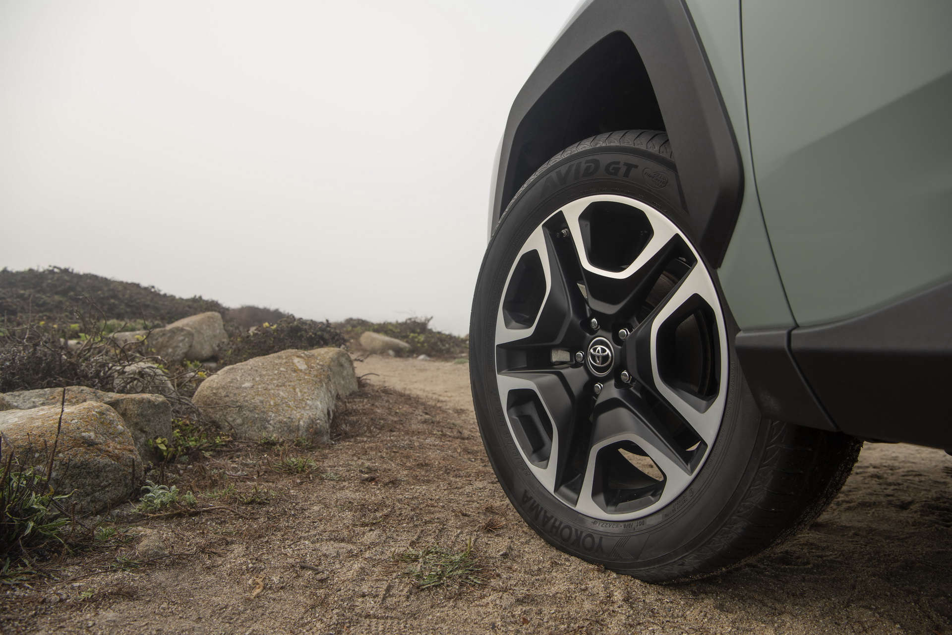 2019-Toyota-RAV4-04 2019 Toyota RAV4 Starts From $26,545: All The Details On Prices, Grades And Equipment