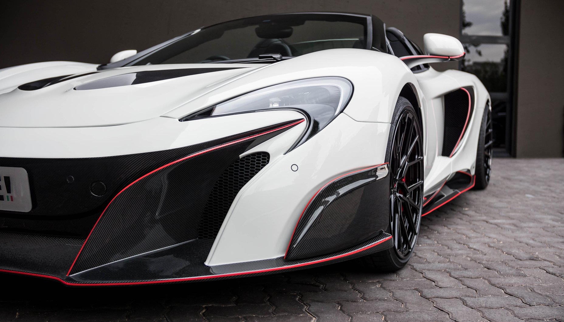 mclaren 650s spider race south africa tuning 22 Tuned McLaren 650S Spider Sports New Alloys, Extra Carbon Fiber Parts