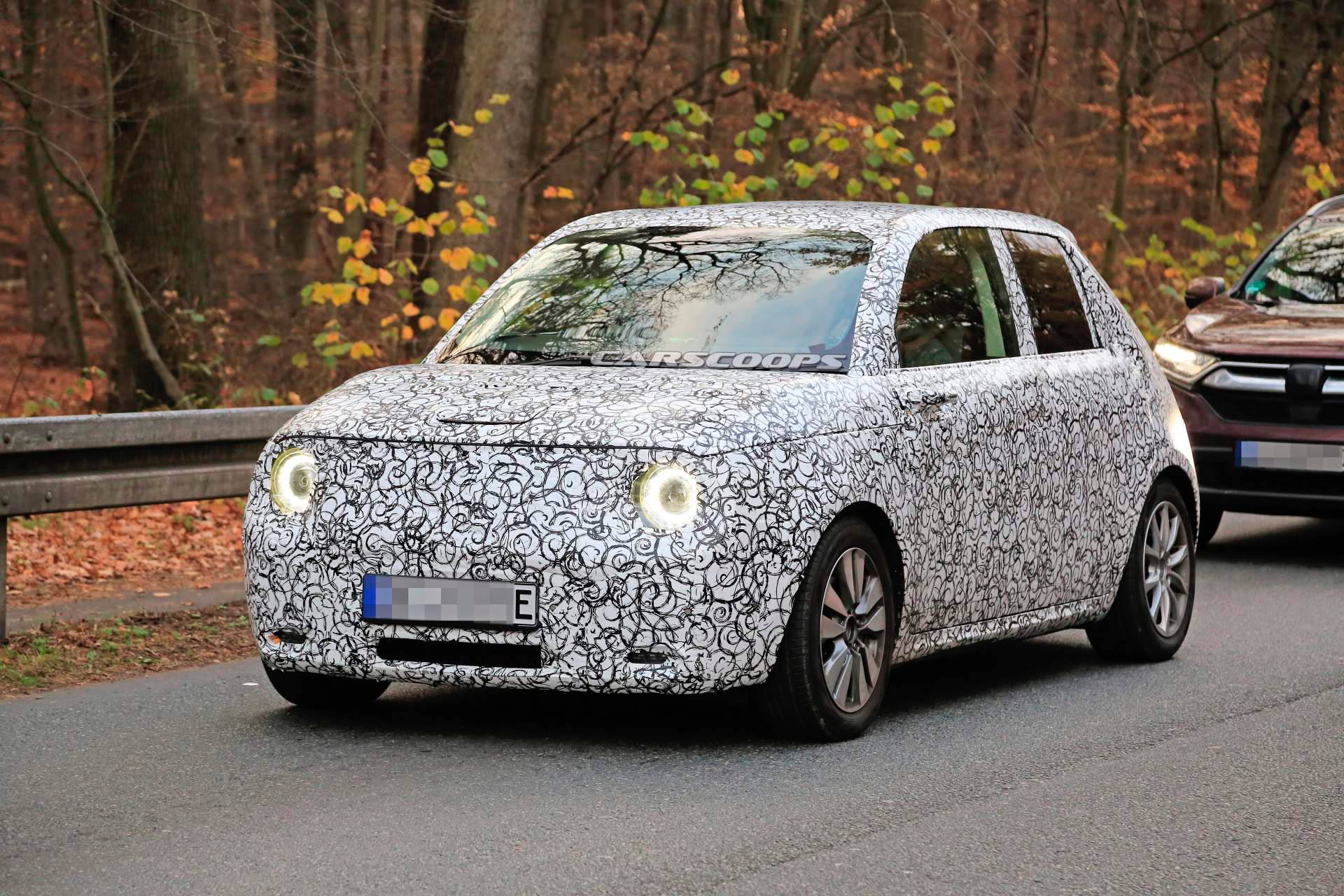 Honda Urban EV spy shots 18 Honda Teases Geneva Motor Show-Bound EV Prototype
