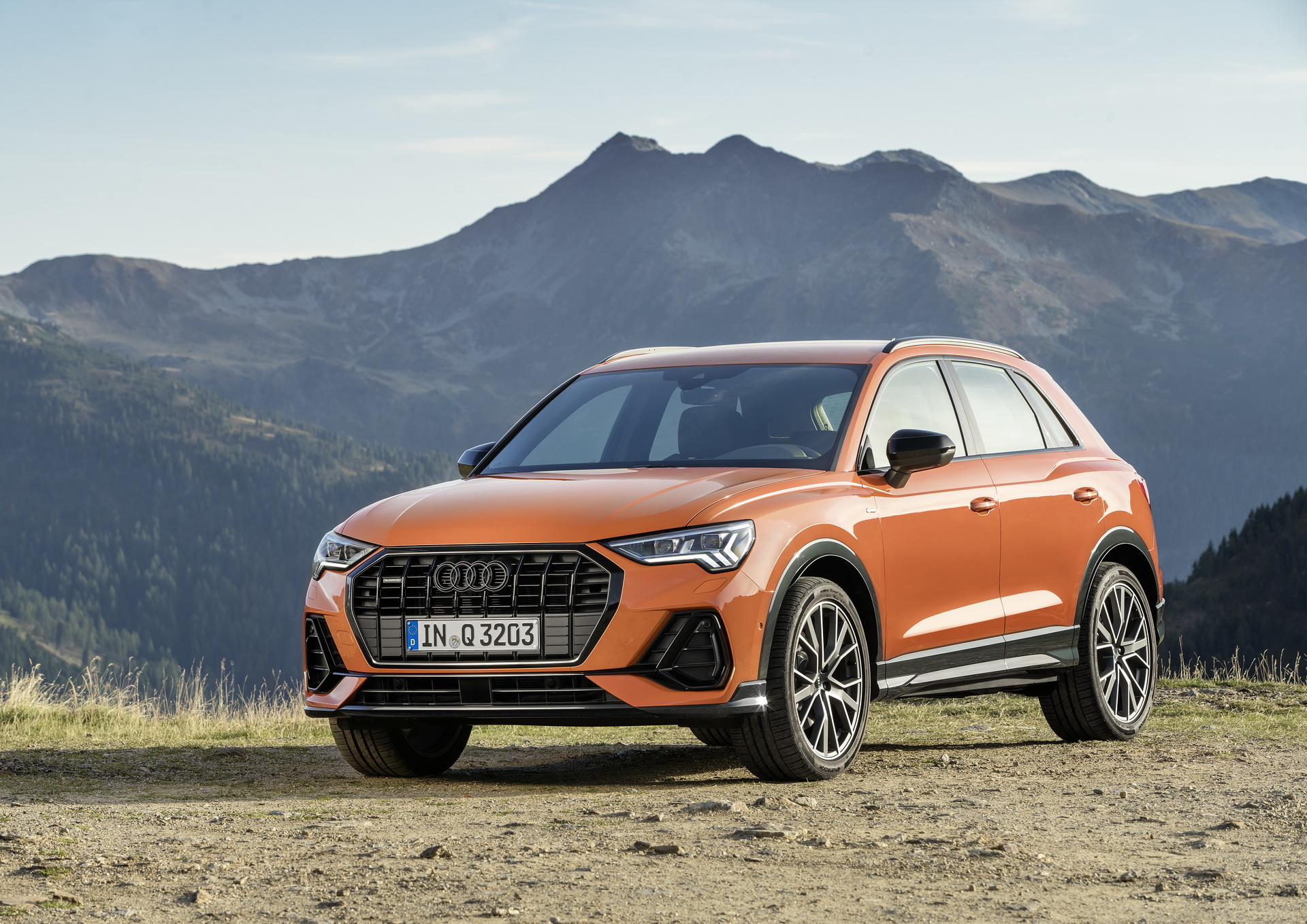 2019-Audi-Q3-108 Audi Adds Four New Powertrain Options To Euro-Spec 2019 Q3 Lineup