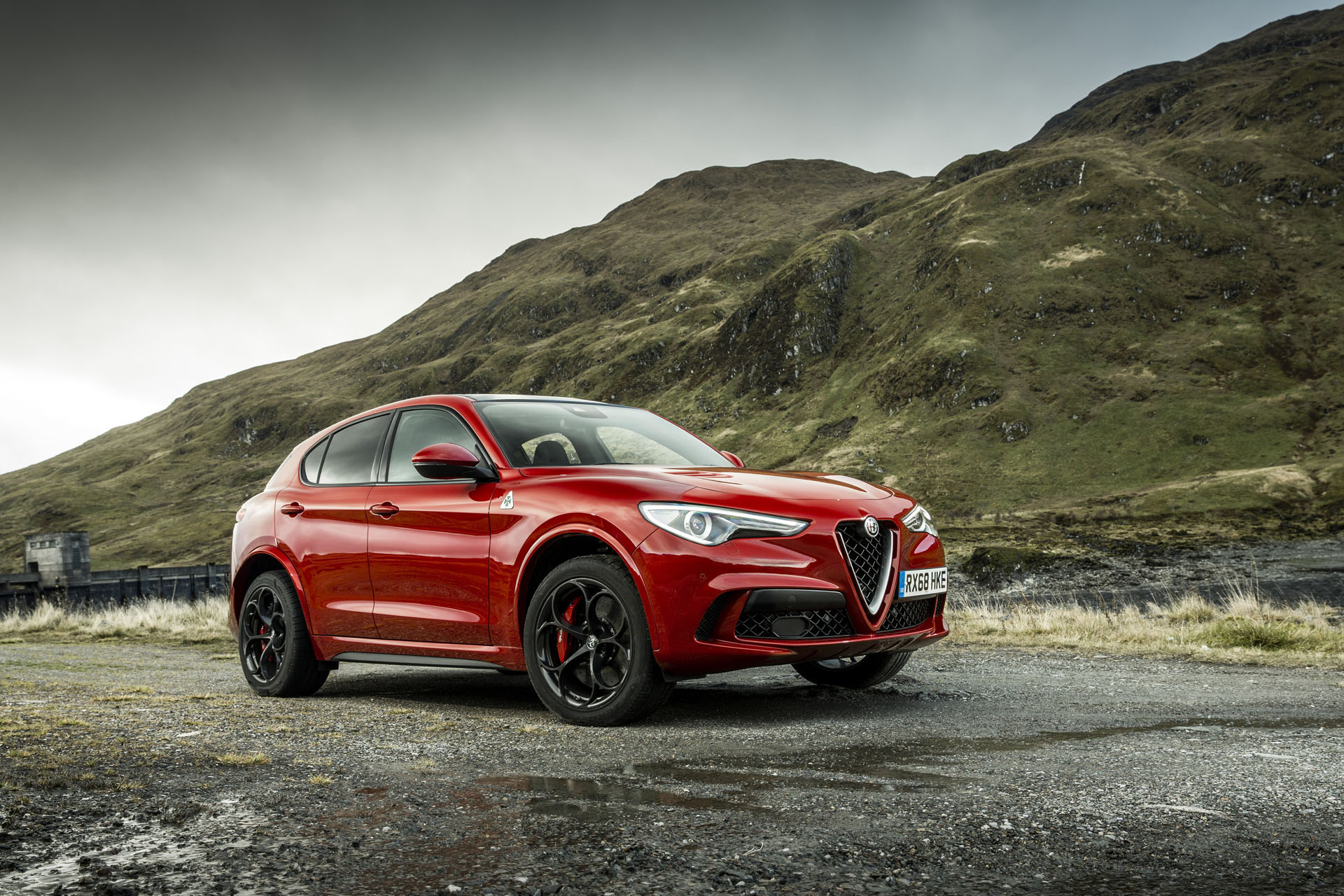 2019-alfa-romeo-stelvio-quadrifoglio-100 Start Your Morning Off Right With 125 Photos Of The Alfa Romeo Stelvio Quadrifoglio