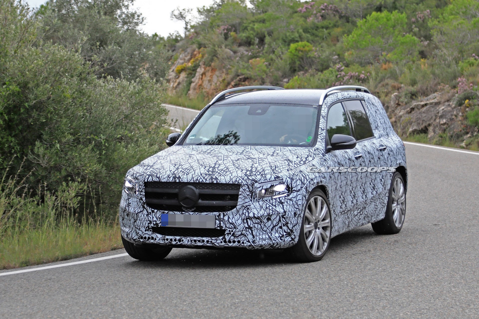 Mercedes-AMG-GLB-35-17 Mercedes-AMG GLB 35 Caught Testing Its 301 HP Turbo Four Engine