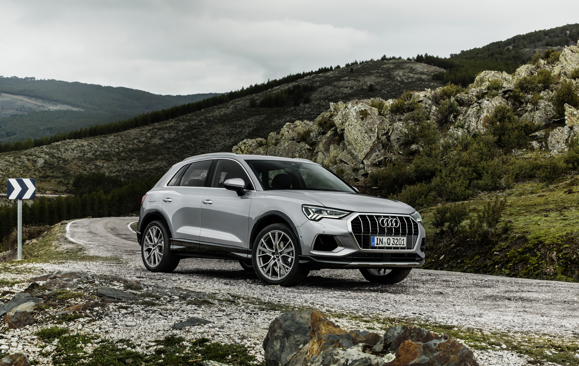 2019-Audi-Q3-24 Audi Adds Four New Powertrain Options To Euro-Spec 2019 Q3 Lineup