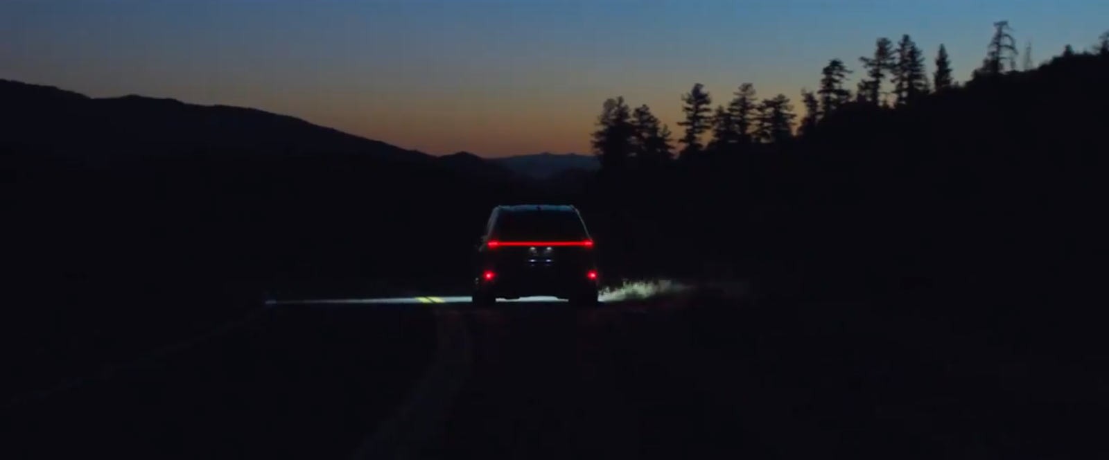 Lincoln Aviator Teaser-2 2020 Lincoln Aviator Teases Its Production Face Ahead Of LA Debut