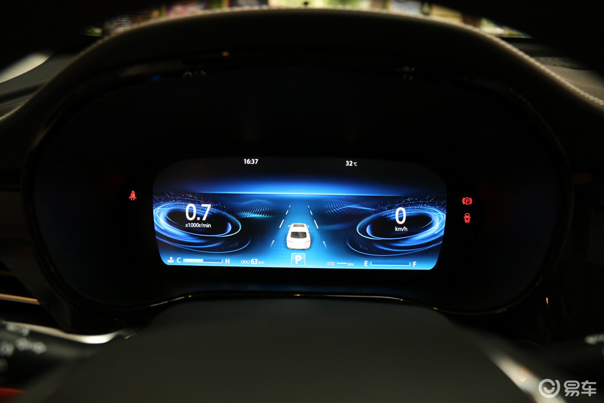 changan cs85 coupe crossover unveiled 42 Changan CS85 Coupe Crossover Looks Like The Lovechild Of A BMW X4 And A VW Touareg