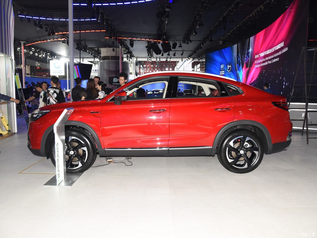 changan cs85 coupe crossover unveiled 78 Changan CS85 Coupe Crossover Looks Like The Lovechild Of A BMW X4 And A VW Touareg