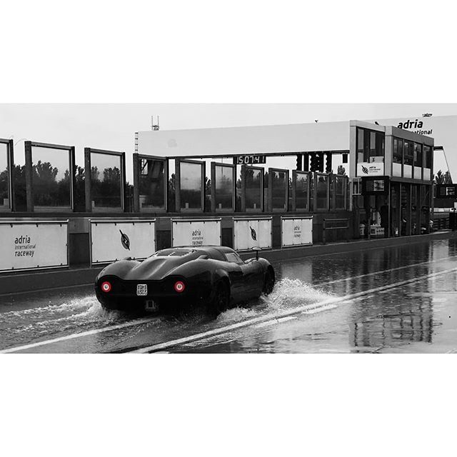 ec onlyone p8 ferrari f430-based supercar 21 Would You Pay $2.85 Million For The Ferrari F430-Based E.C. OnlyOne P8?