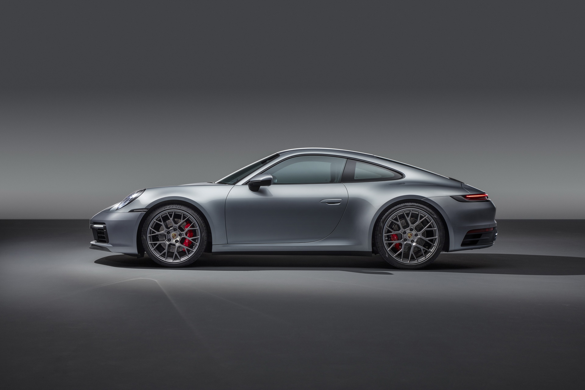 2020-Porsche-911-20 2020 Porsche 911: Take A Detailed Video Tour Around The All-New 992