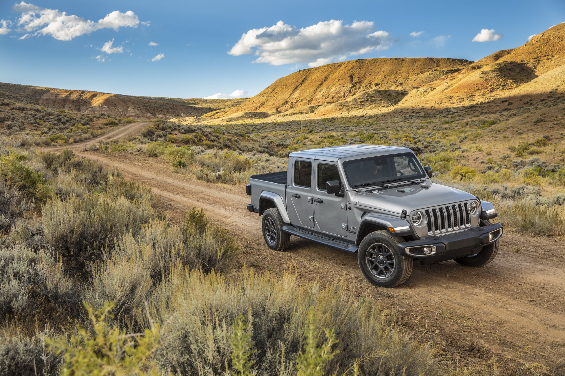 2020 Jeep Gladiator Truck 142 2020 Jeep Gladiator Just Can’t Wait To Tackle Some Off-Road Trails