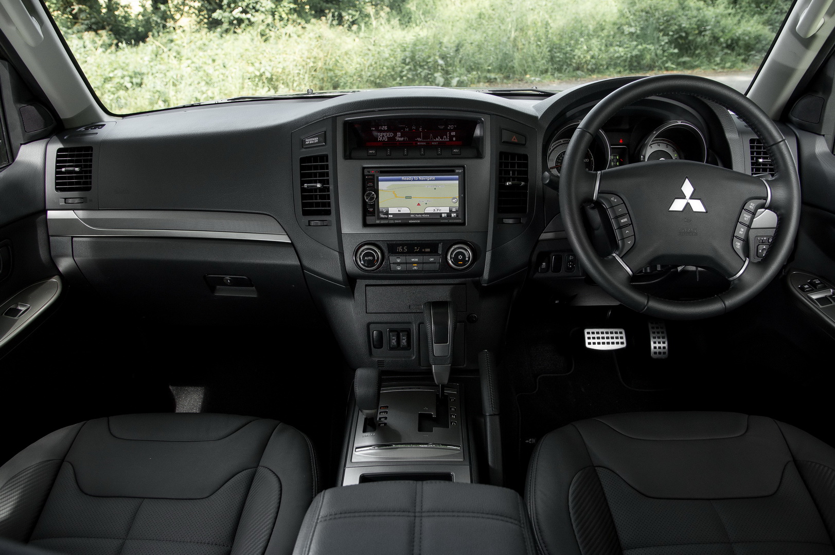 mitsubishi shogun barbarian 11 Mitsubishi Not So Sure About Building An All-New Pajero