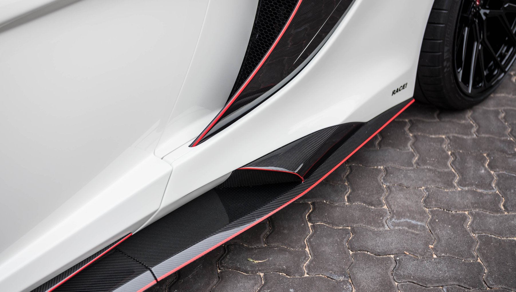 mclaren 650s spider race south africa tuning 6 Tuned McLaren 650S Spider Sports New Alloys, Extra Carbon Fiber Parts