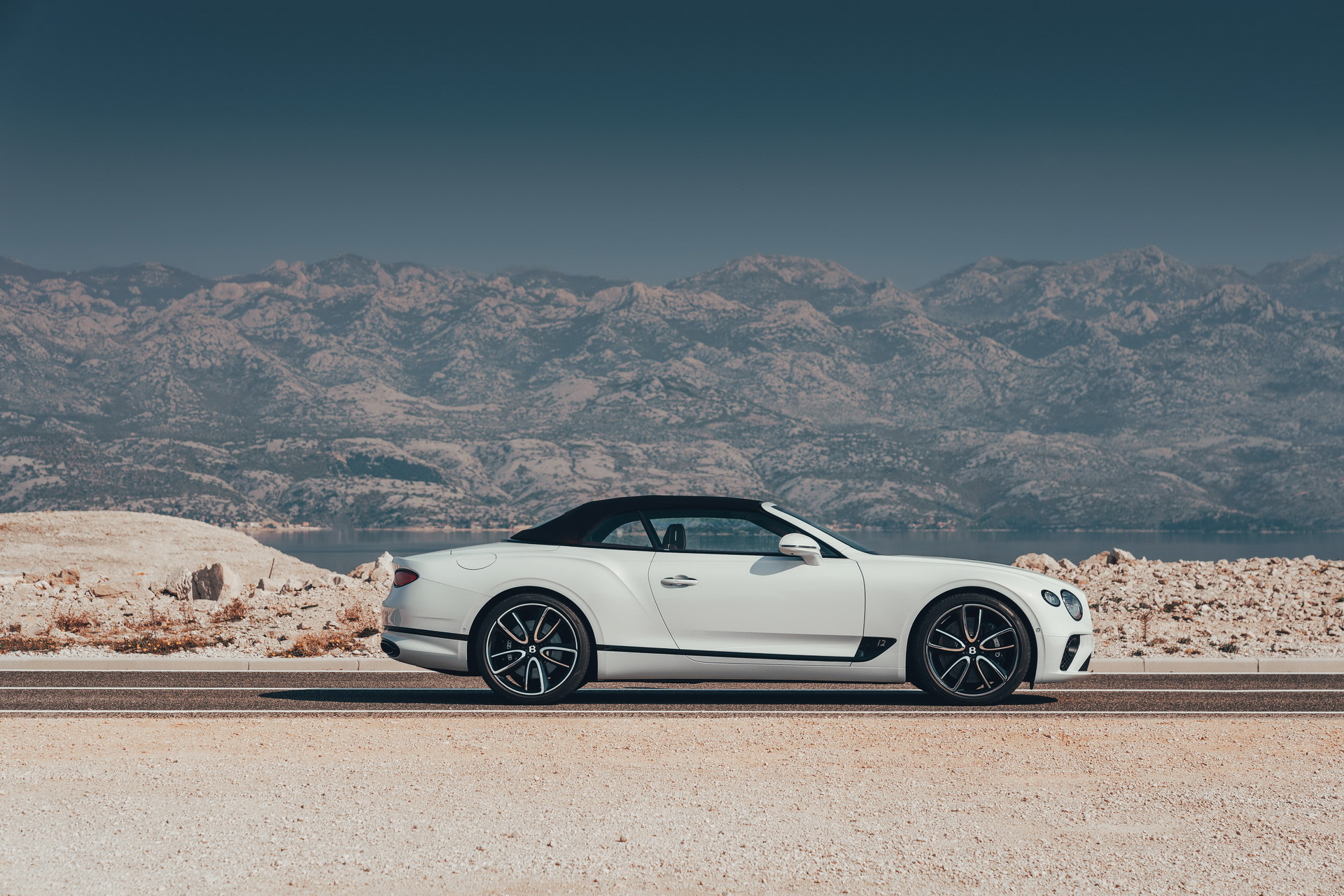 Bentley_Continental_GT_Convertible_14 New Bentley Continental GT Convertible Is A No-Compromise Continent Crusher