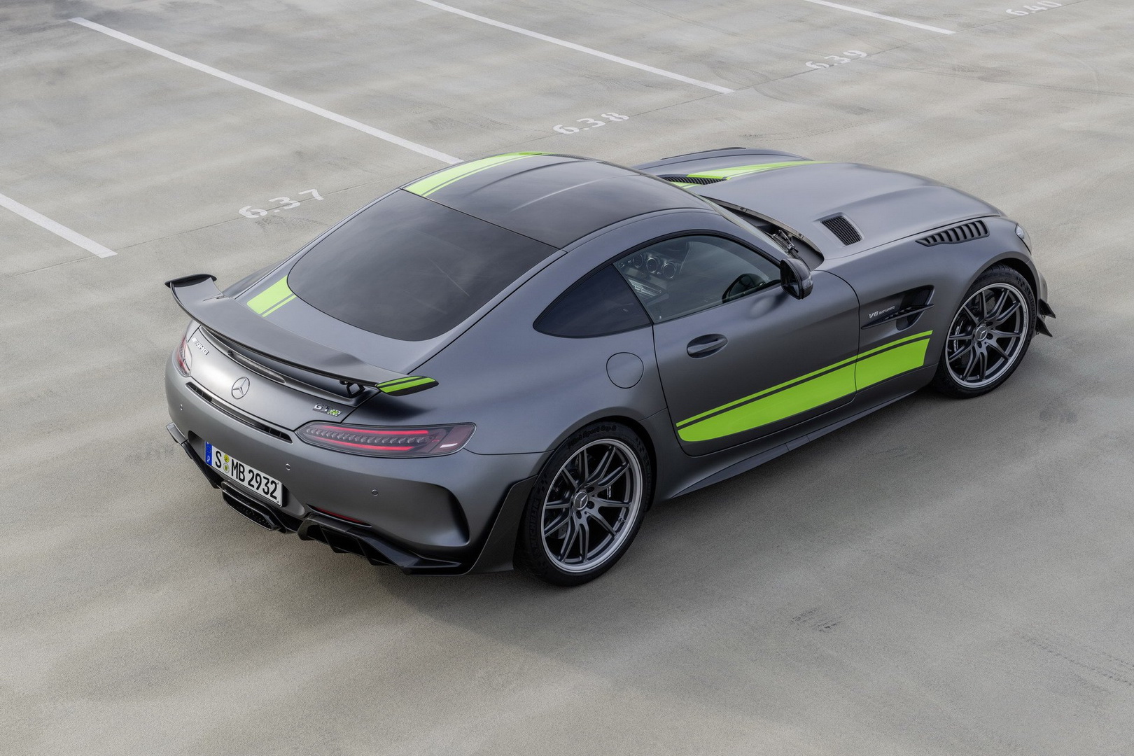 mercedes-amg gt r pro 5 Mercedes-AMG Boss Says, Despite GT R Pro, The Black Series Is Still Coming