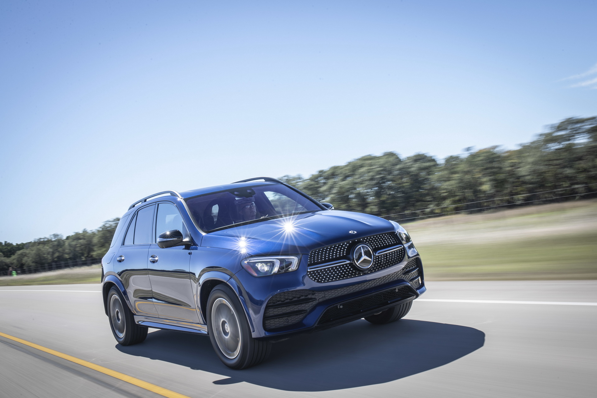 2019-Mercedes-GLE-06 2019 Mercedes GLE Detailed: More Tech, More Space, More Everything