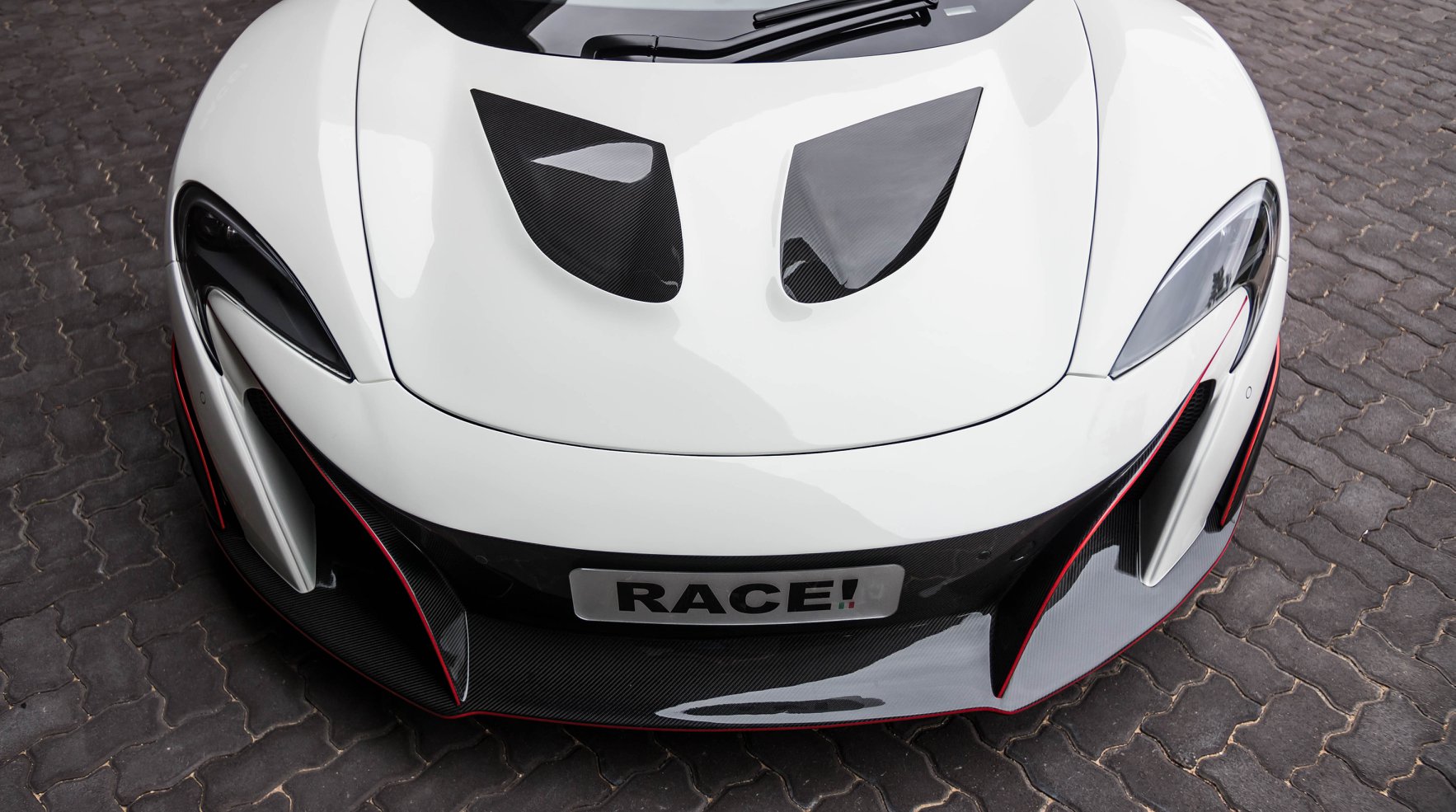 mclaren 650s spider race south africa tuning 7 Tuned McLaren 650S Spider Sports New Alloys, Extra Carbon Fiber Parts