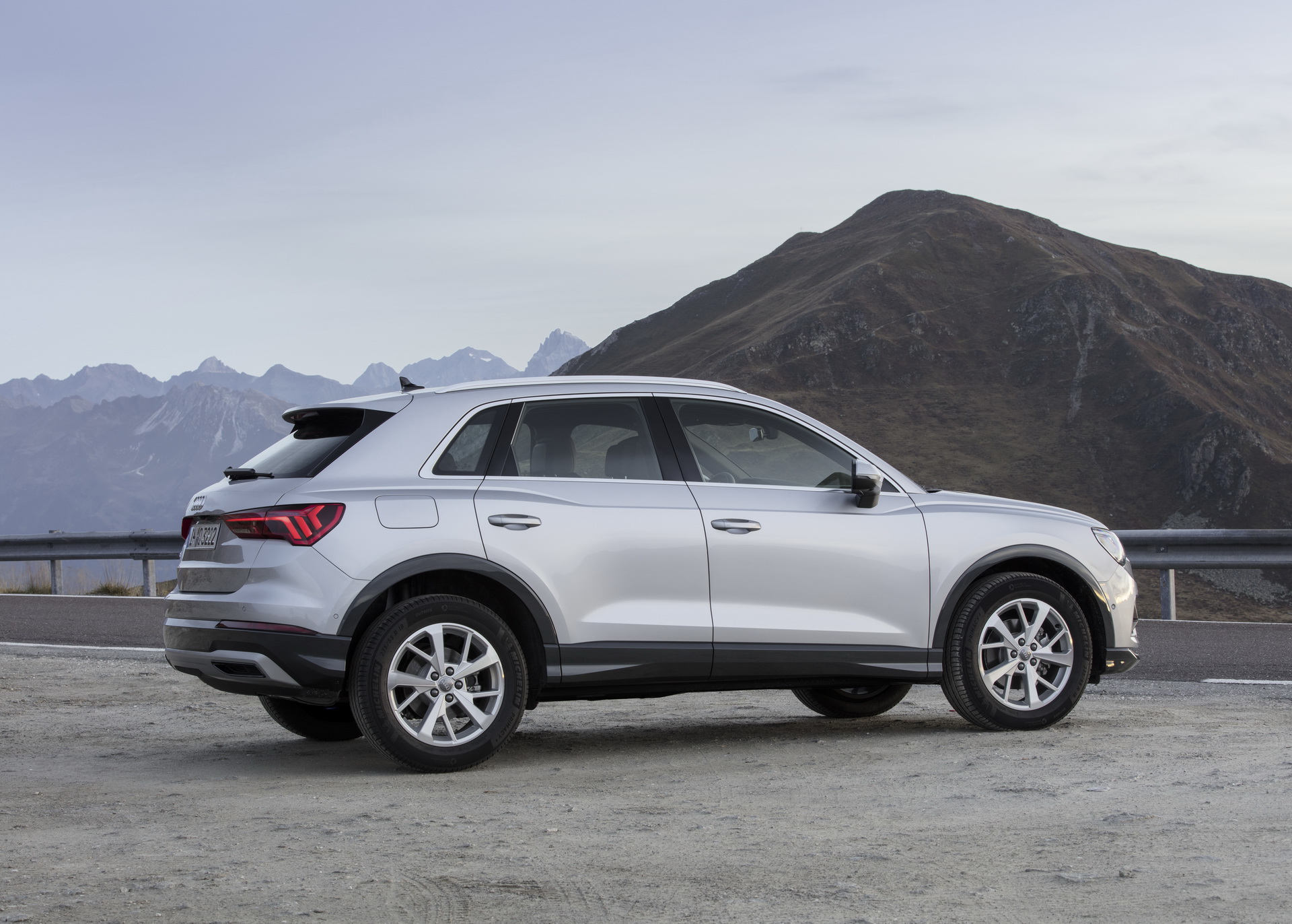 2019-Audi-Q3-103 Audi Adds Four New Powertrain Options To Euro-Spec 2019 Q3 Lineup