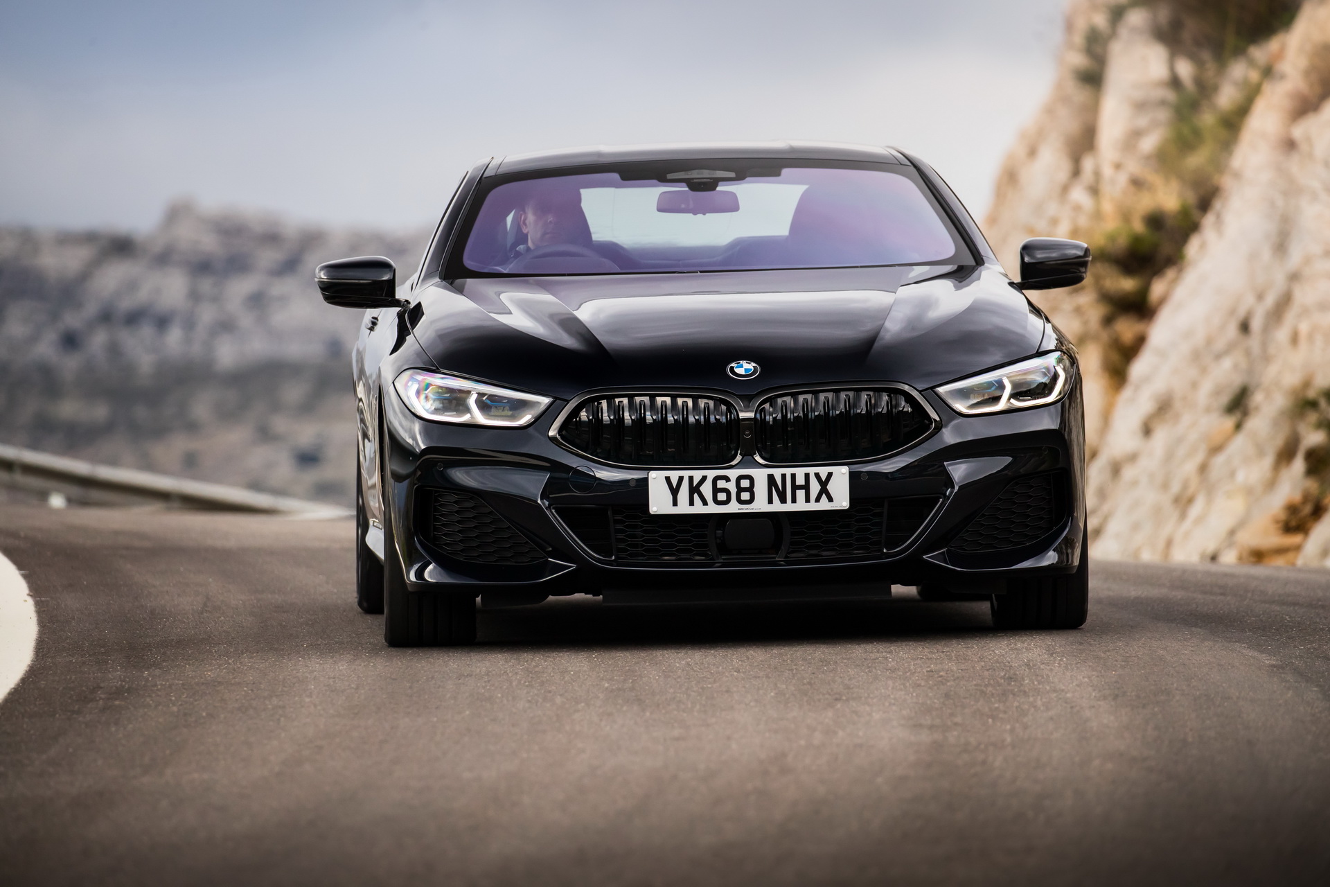2019-BMW-8-Series-UK-36 2019 BMW 8-Series Coupe Lands In The UK Priced From £76,270