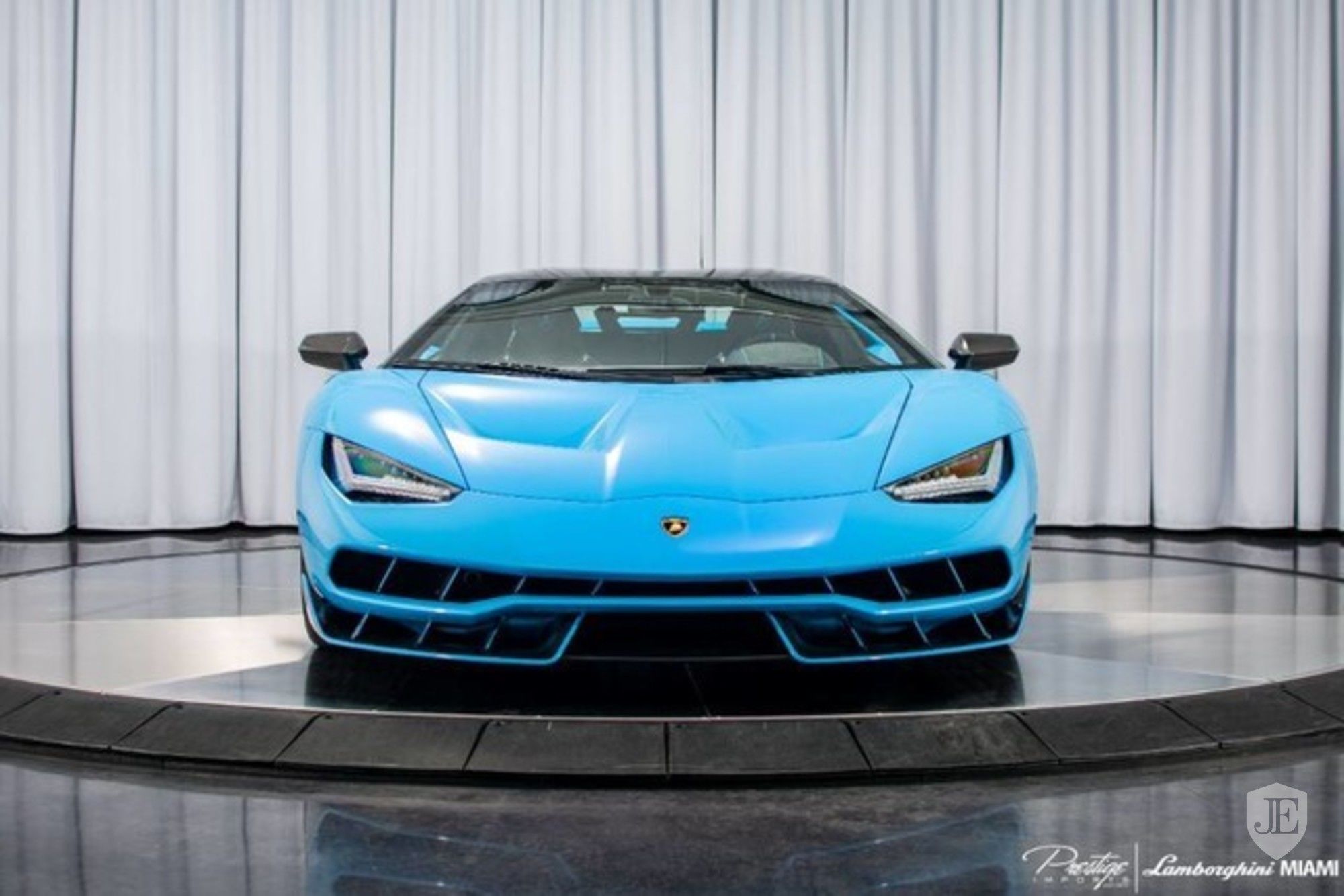 Lamborghini-Centenario-2 Who Fancies A Bright Blue Lamborghini Centenario?