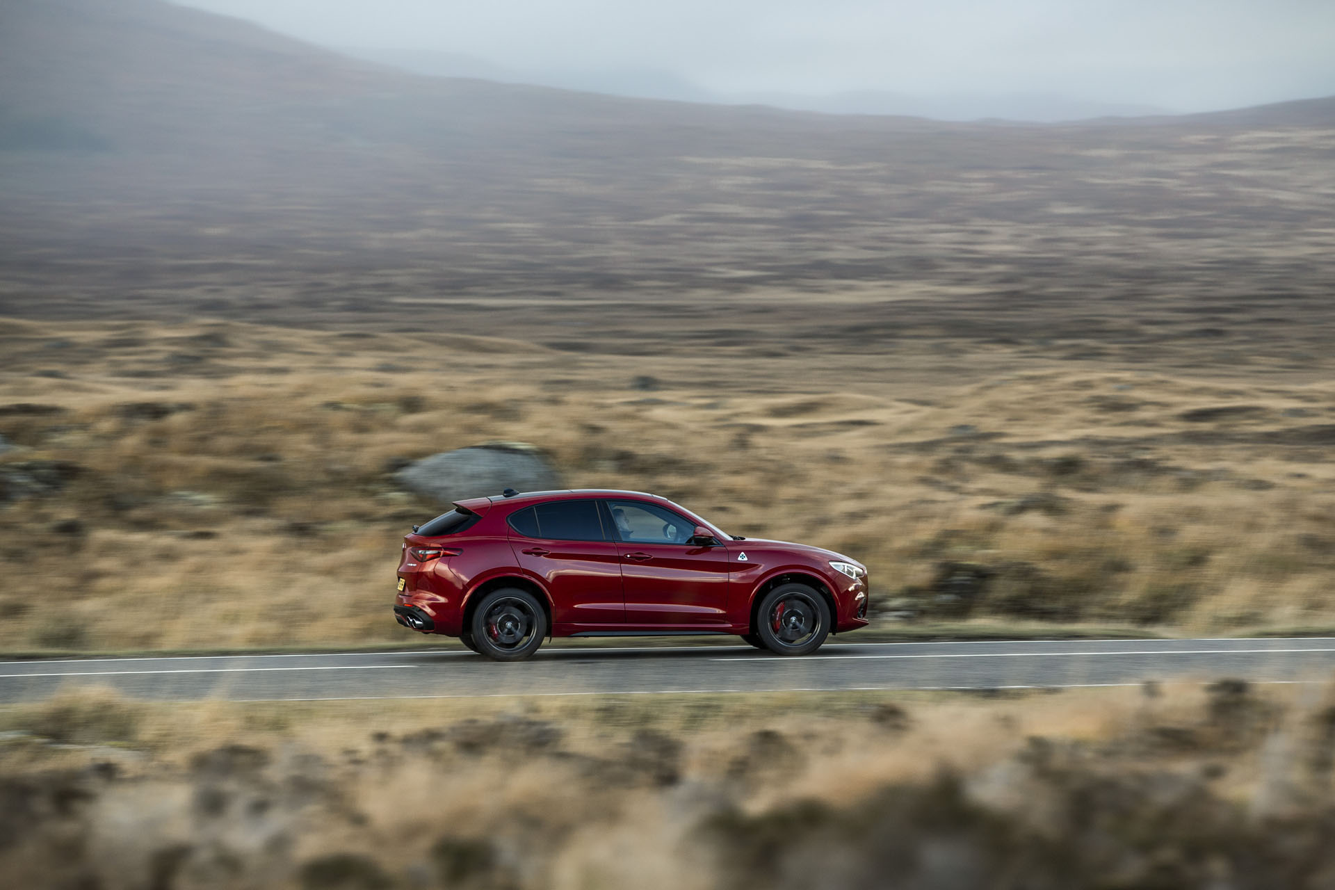 2019-alfa-romeo-stelvio-quadrifoglio-04 Start Your Morning Off Right With 125 Photos Of The Alfa Romeo Stelvio Quadrifoglio