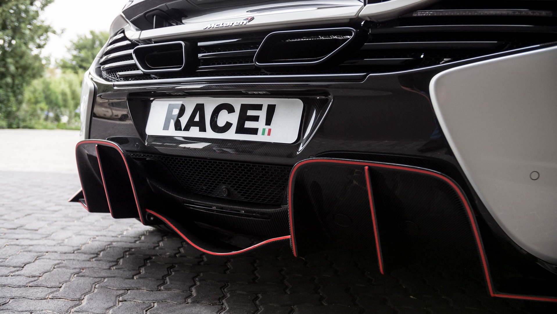 mclaren 650s spider race south africa tuning 16 Tuned McLaren 650S Spider Sports New Alloys, Extra Carbon Fiber Parts