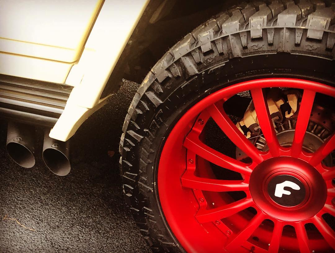 mercedes g550 tuning 16 Brabus Tuned Mercedes G550 Looks Ready To Enter Military Service