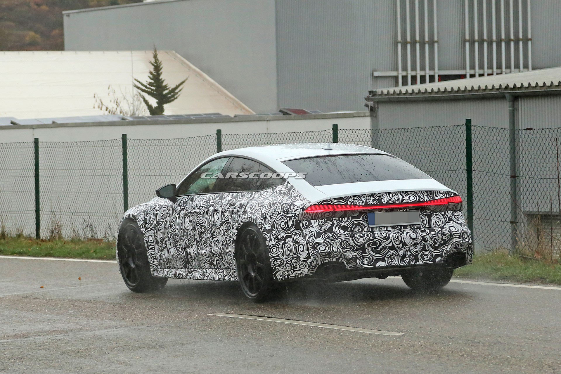 2020-Audi-RS7-5 2020 Audi RS7 Spotted Wearing Production Bodywork, Could Debut Next Year
