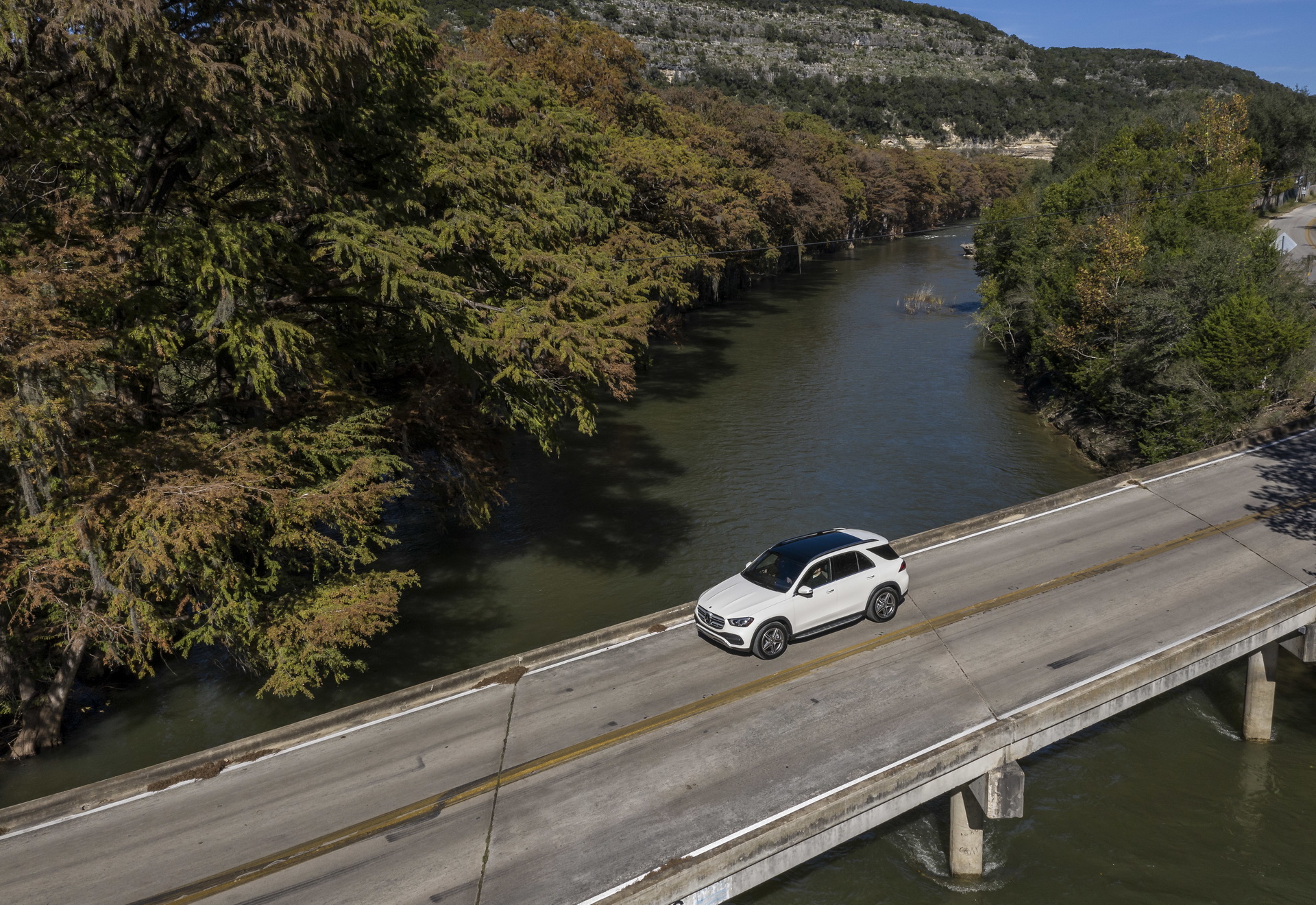 2019-Mercedes-GLE-32 2019 Mercedes GLE Detailed: More Tech, More Space, More Everything