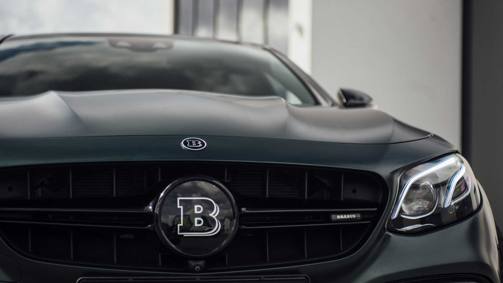 Brabus-Mercedes-AMG-E63-8 Brabus Builds A 789 HP Mercedes-AMG E63 To Conquer All