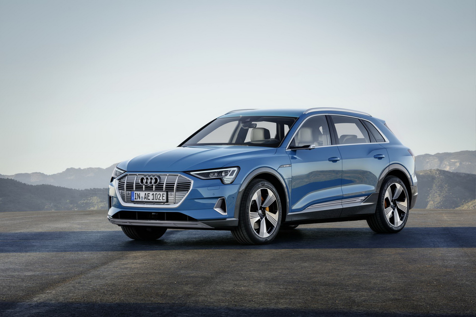 audi etron suv la livepics 20 Audi’s e-tron SUV Is Just As Interesting Without Its Virtual Mirrors