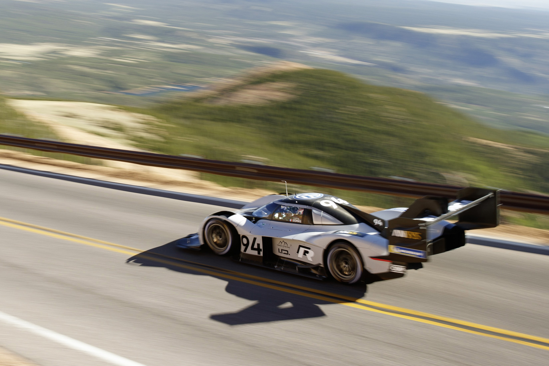vw idr pikes peak la livepics 11 VW’s Pikes Peak Conquering I.D. R Racer Looks Pretty Fast Standing Still, Doesn’t It?