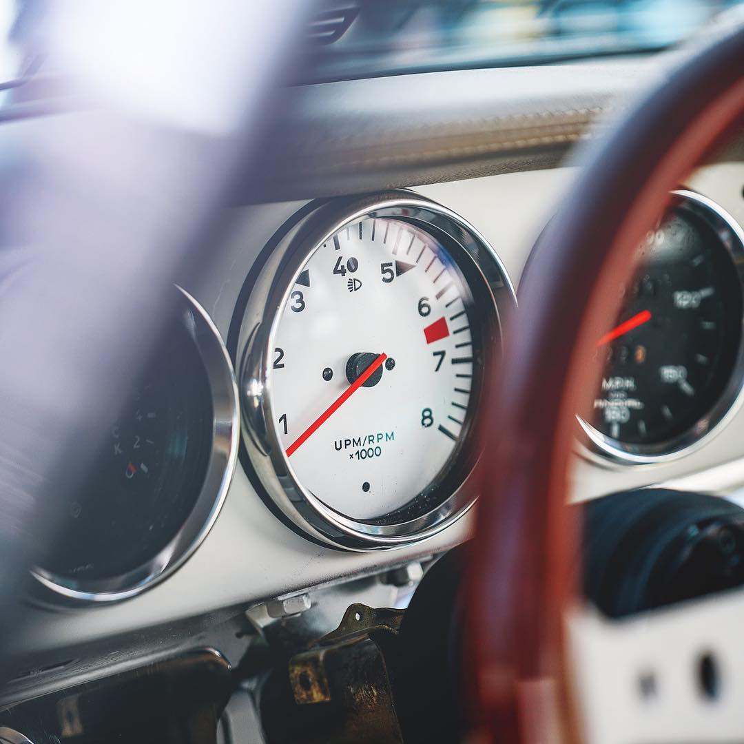 1977 porsche 911 coupe tesla electric motor 6 Classic Porsche 911 Swaps Flat-Six For Tesla Electric Motor With 700HP