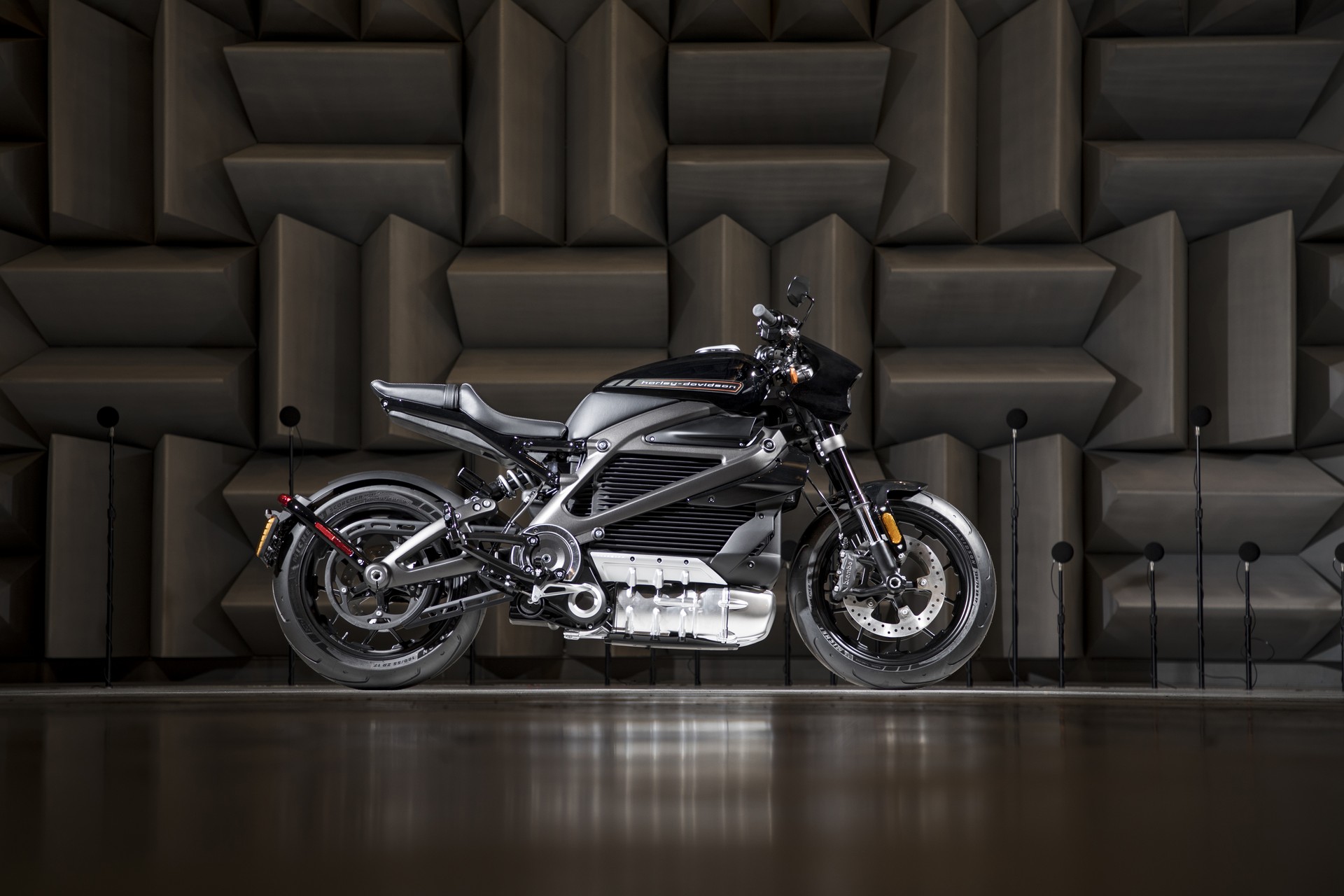 Harley-Davidson LiveWire-2 Harley-Davidson’s Electric LiveWire Bike Has 110 Mile Range, Costs $29,799