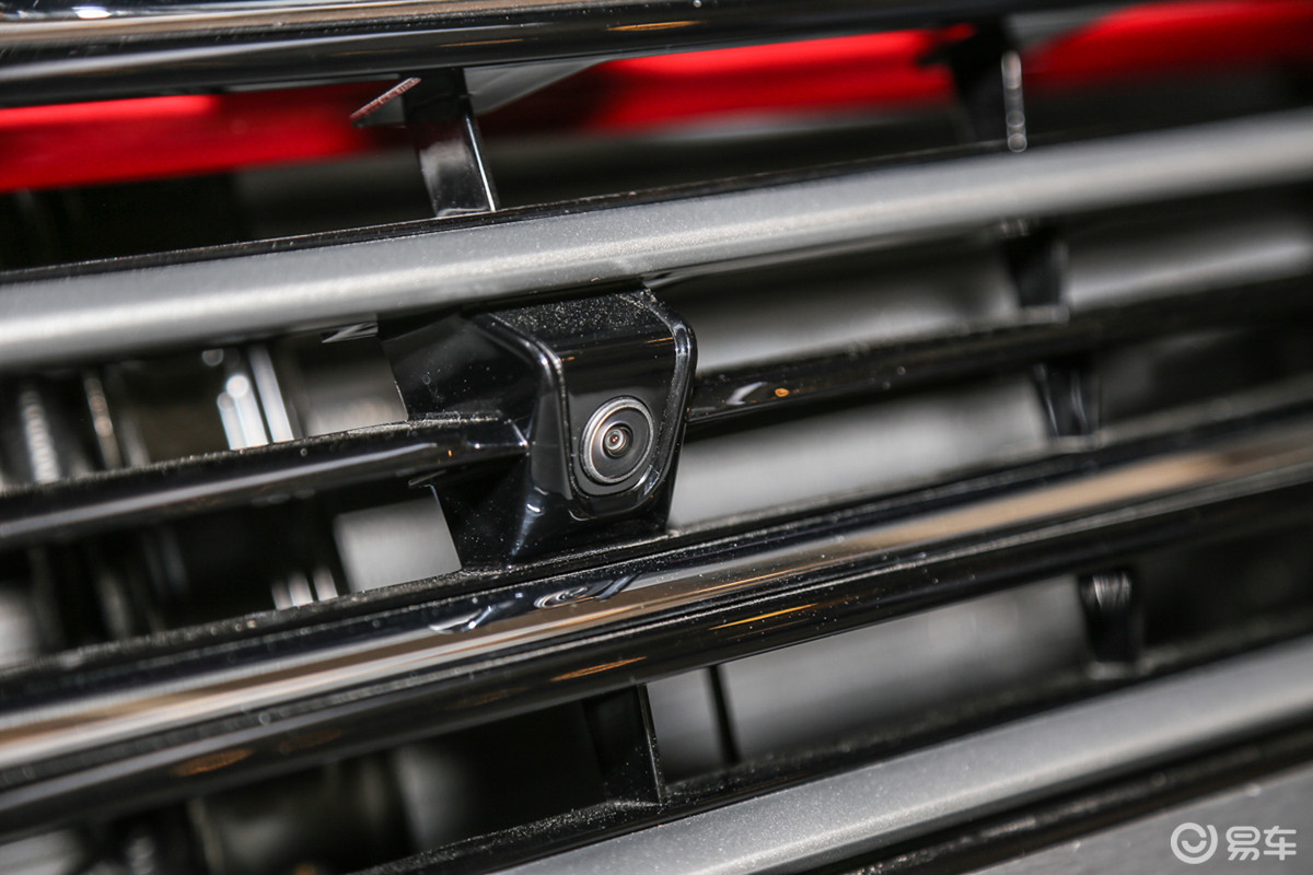 changan cs85 coupe crossover unveiled 25 Changan CS85 Coupe Crossover Looks Like The Lovechild Of A BMW X4 And A VW Touareg